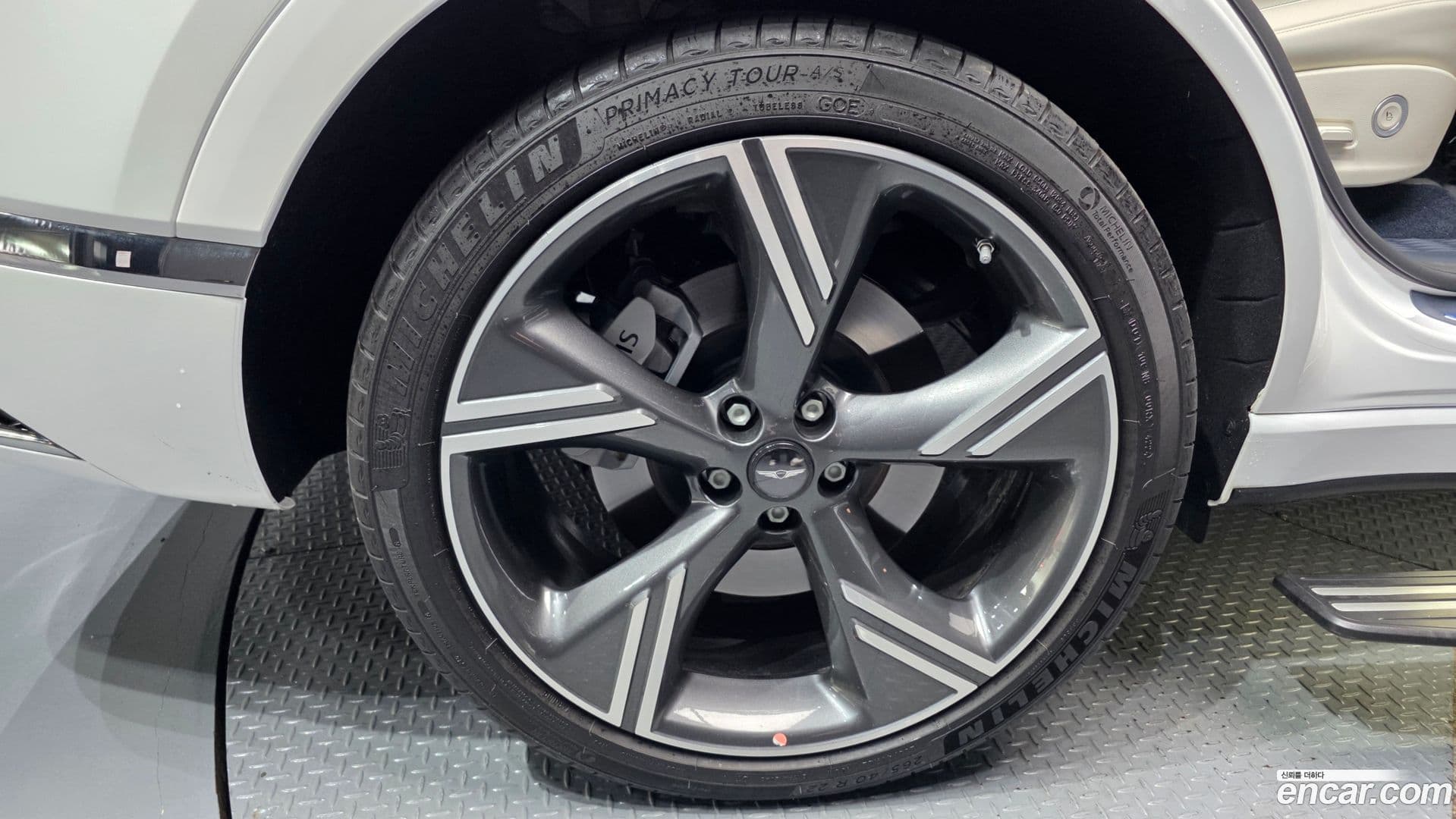 Main__Slider__Photo:GV80 Genesis 2025.0-4
