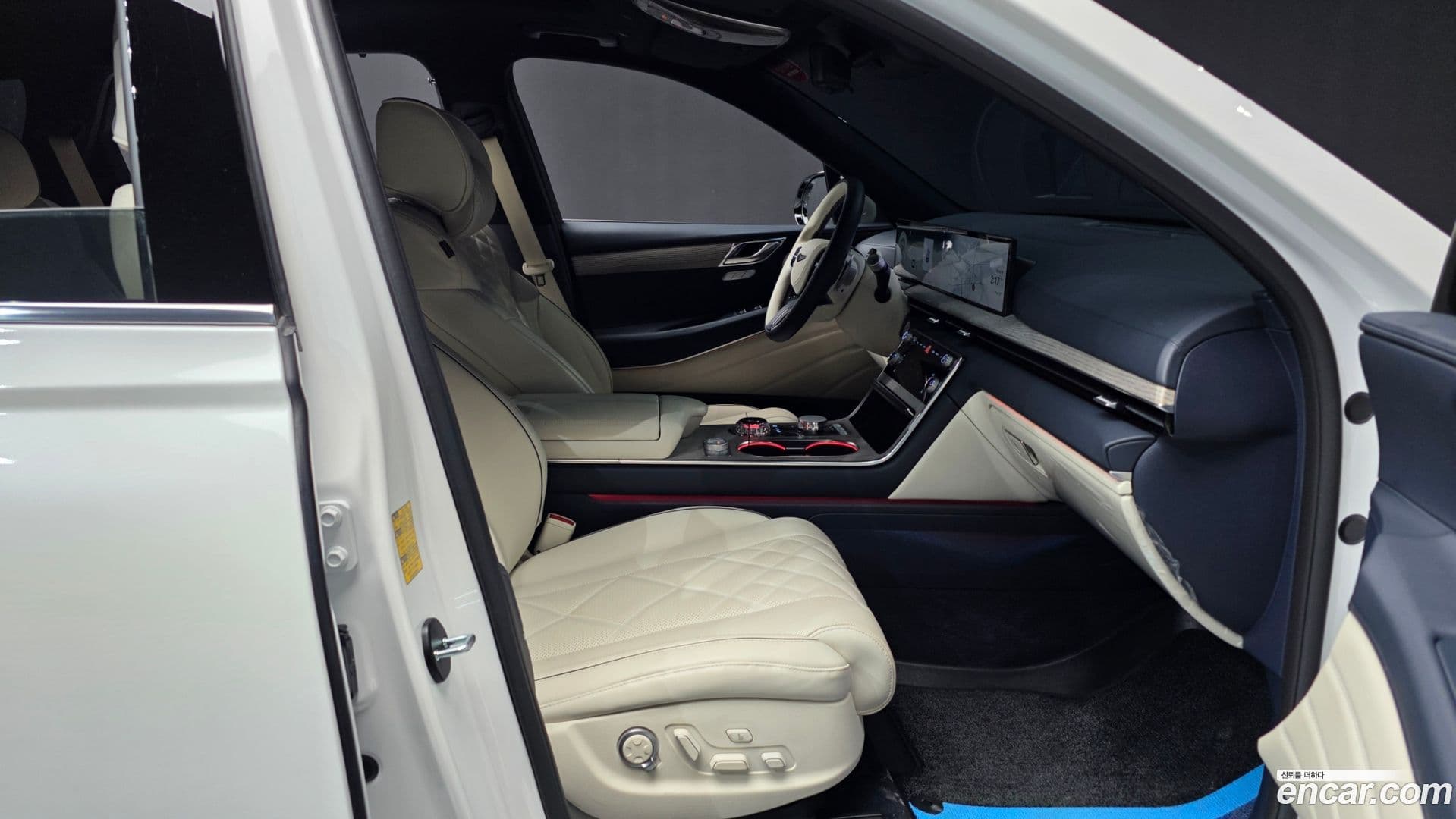 Main__Slider__Photo:GV80 Genesis 2025.0-10