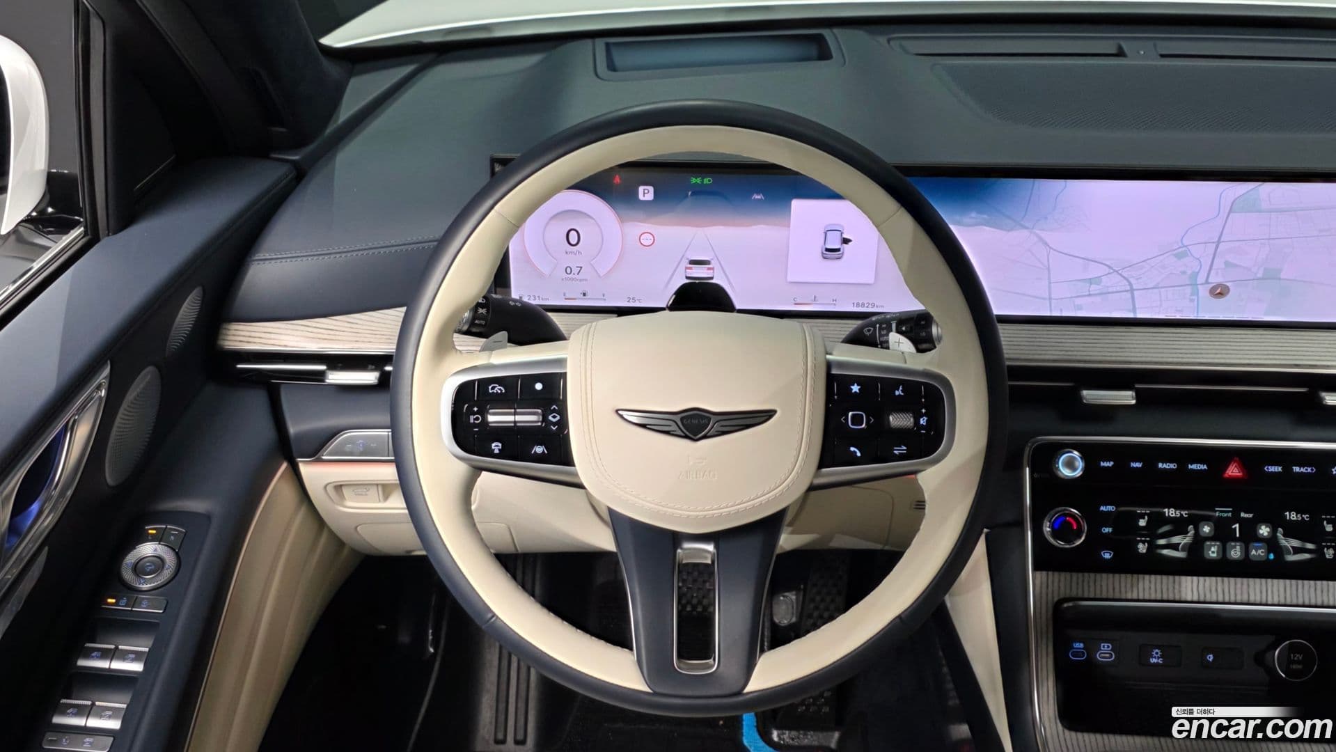 Main__Slider__Photo:GV80 Genesis 2025.0-12