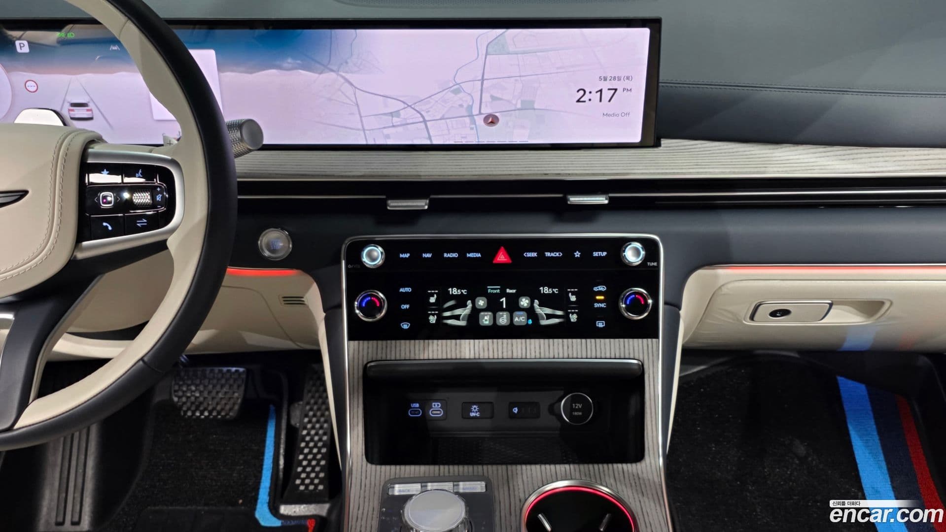 Main__Slider__Photo:GV80 Genesis 2025.0-13