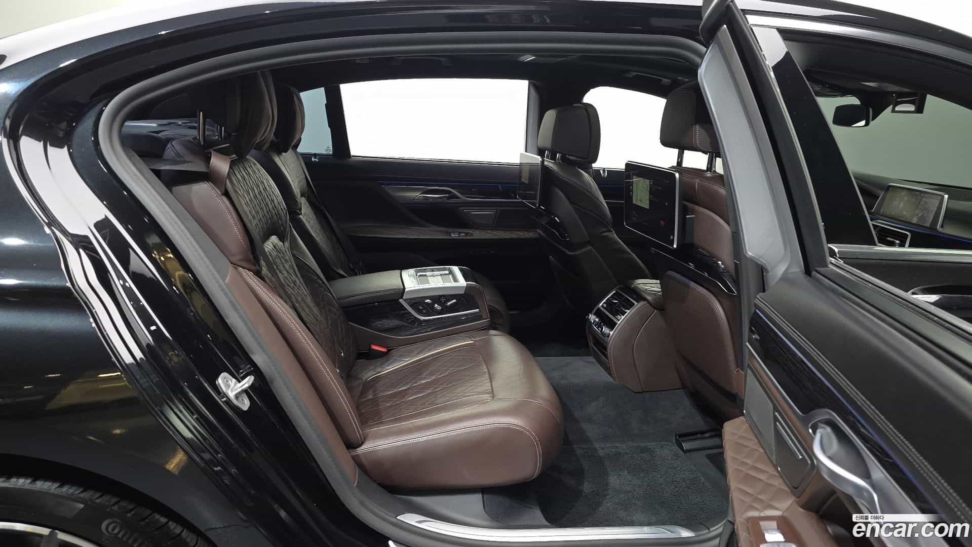 7-Series BMW 2021.9-OPTION-016