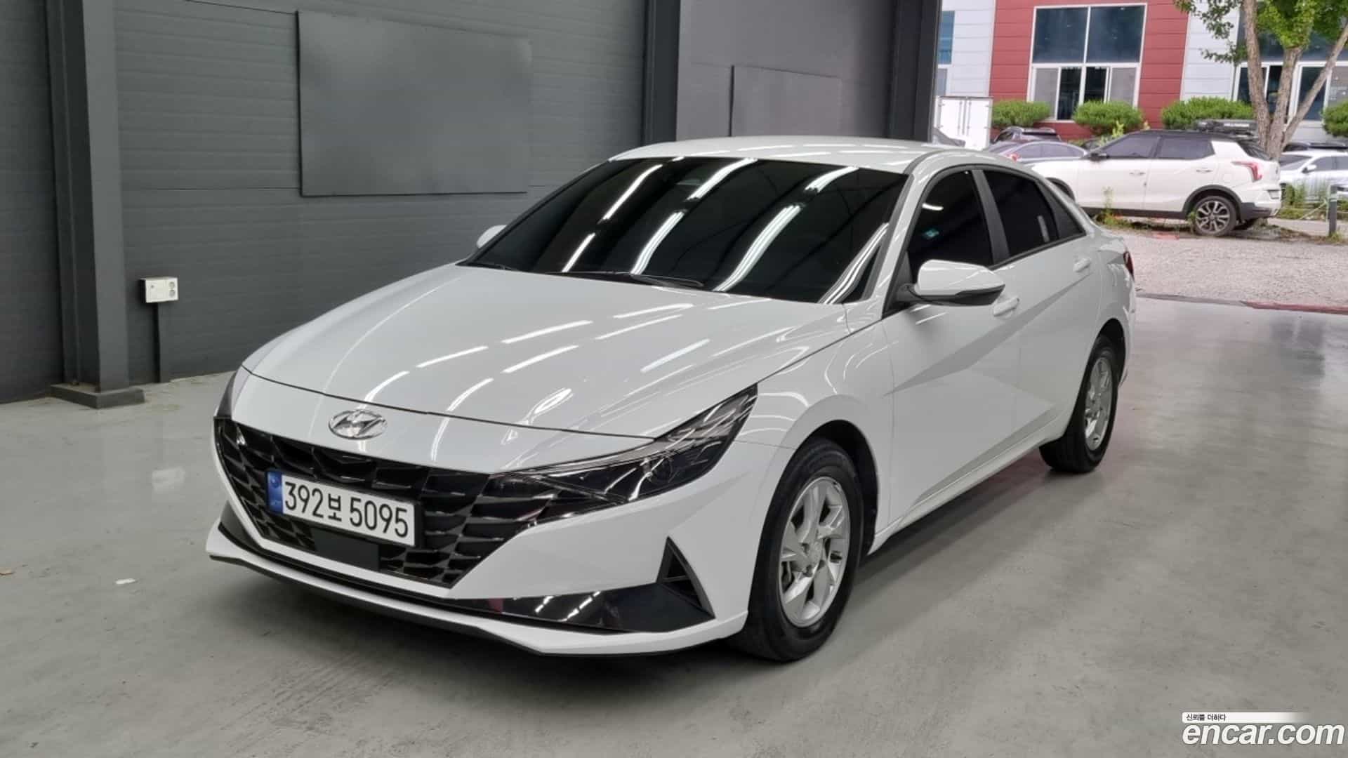AVANTE Hyundai 2022.3-OUTER-001