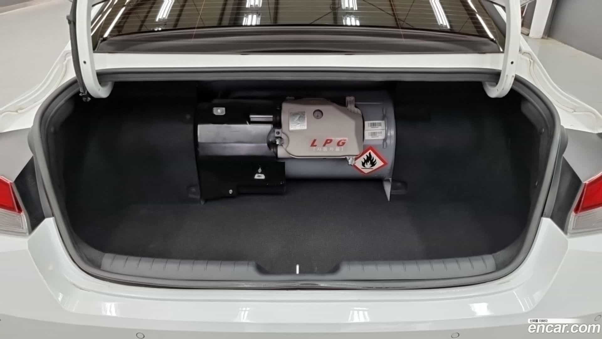 AVANTE Hyundai 2022.3-INNER-007