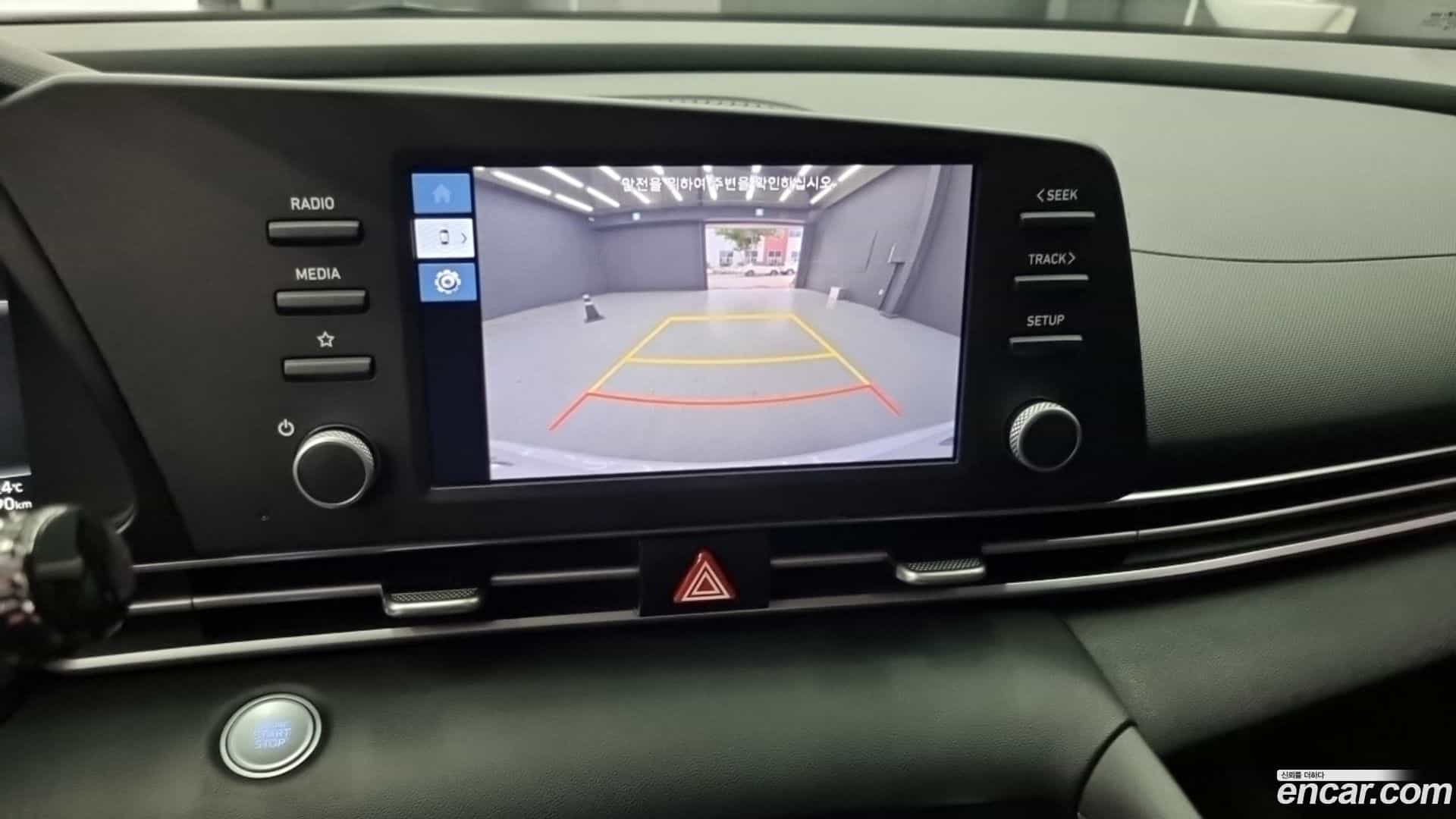 AVANTE Hyundai 2022.3-OPTION-017