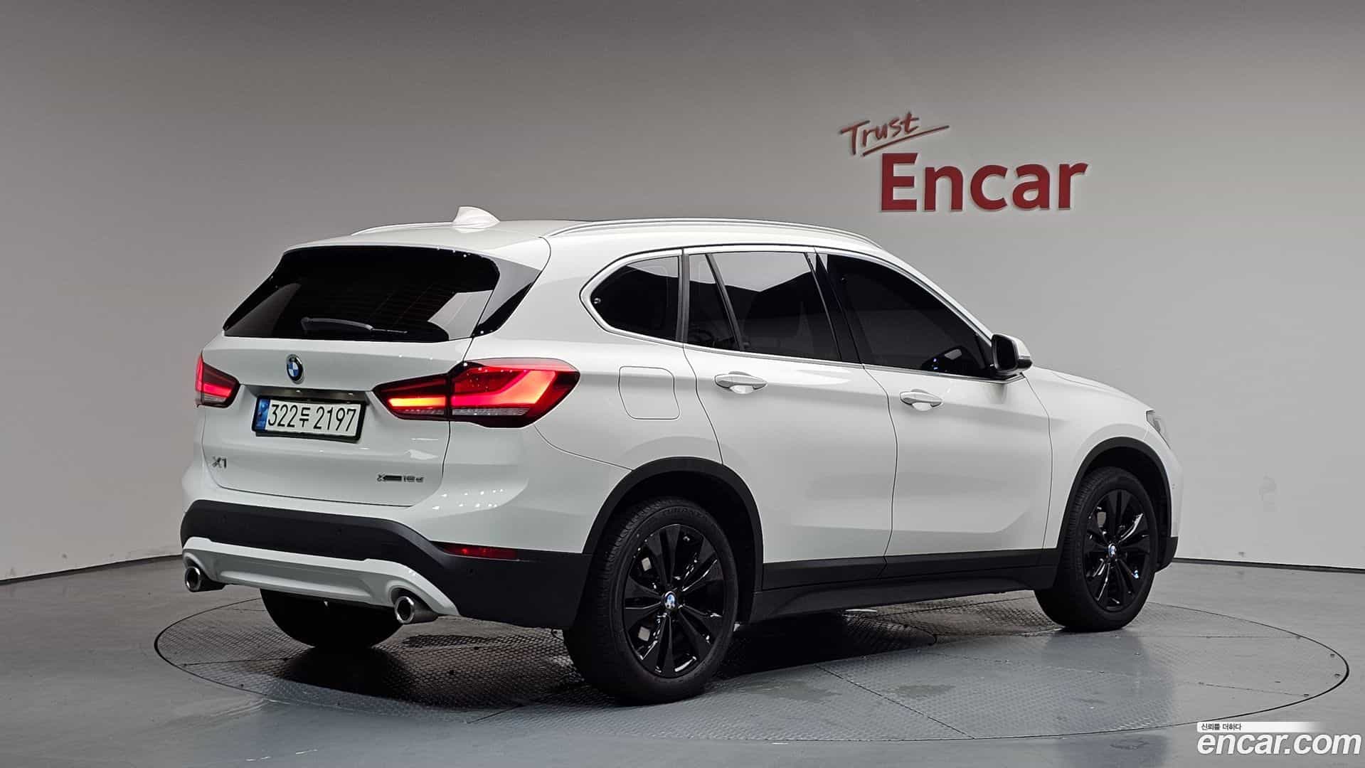 X1 BMW 2020.6-OUTER-002