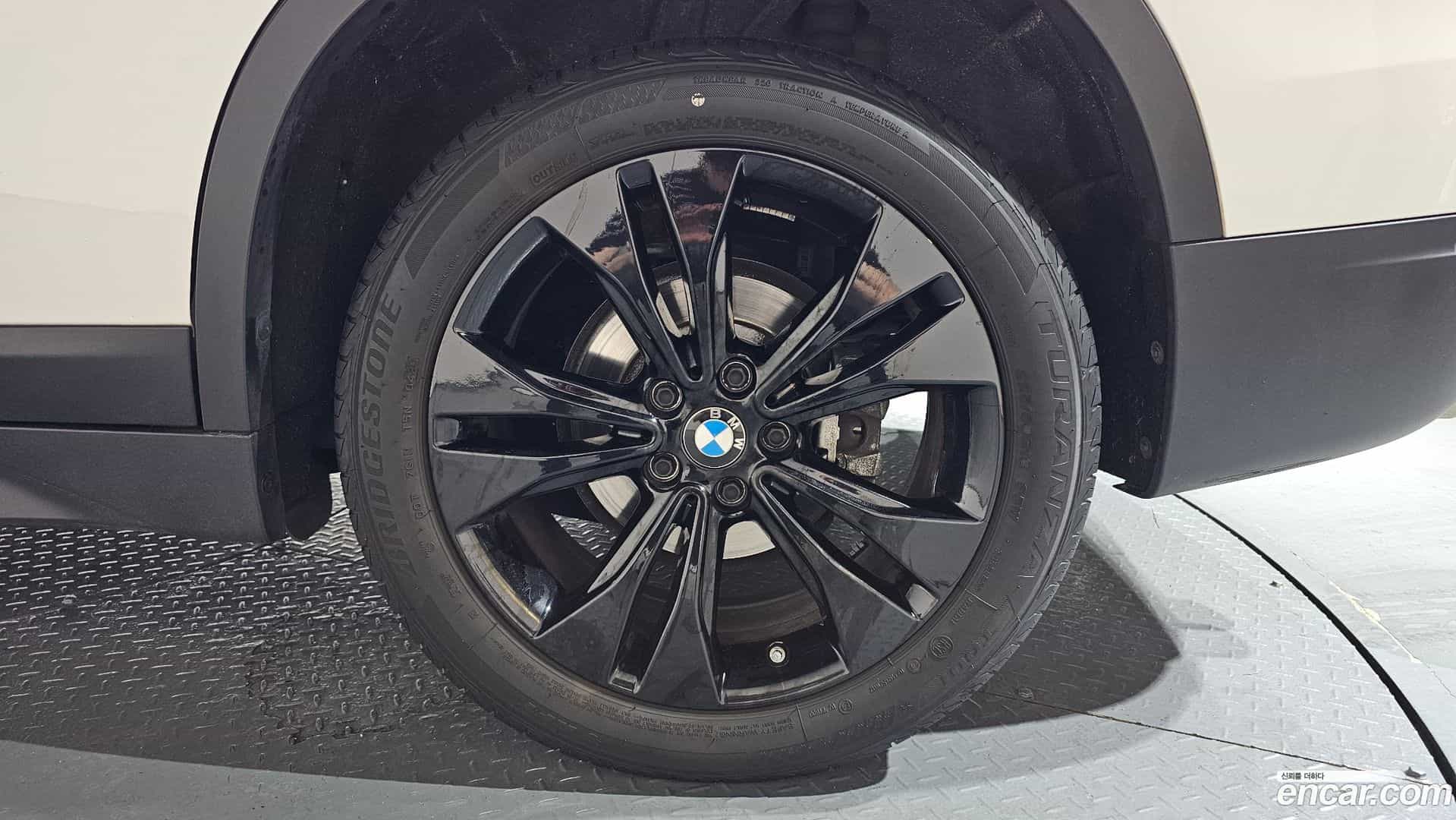 X1 BMW 2020.6-OUTER-031