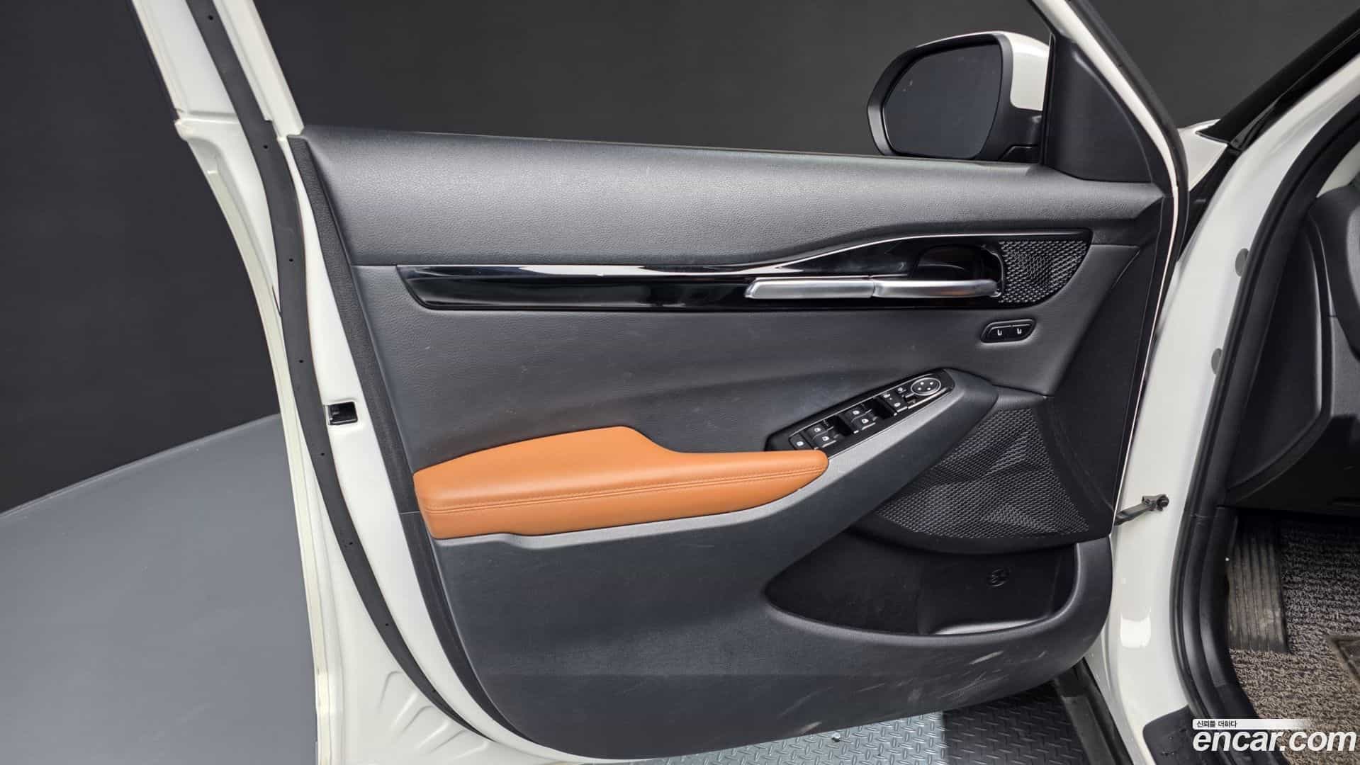 Seltos Kia 2023.5-INNER-034