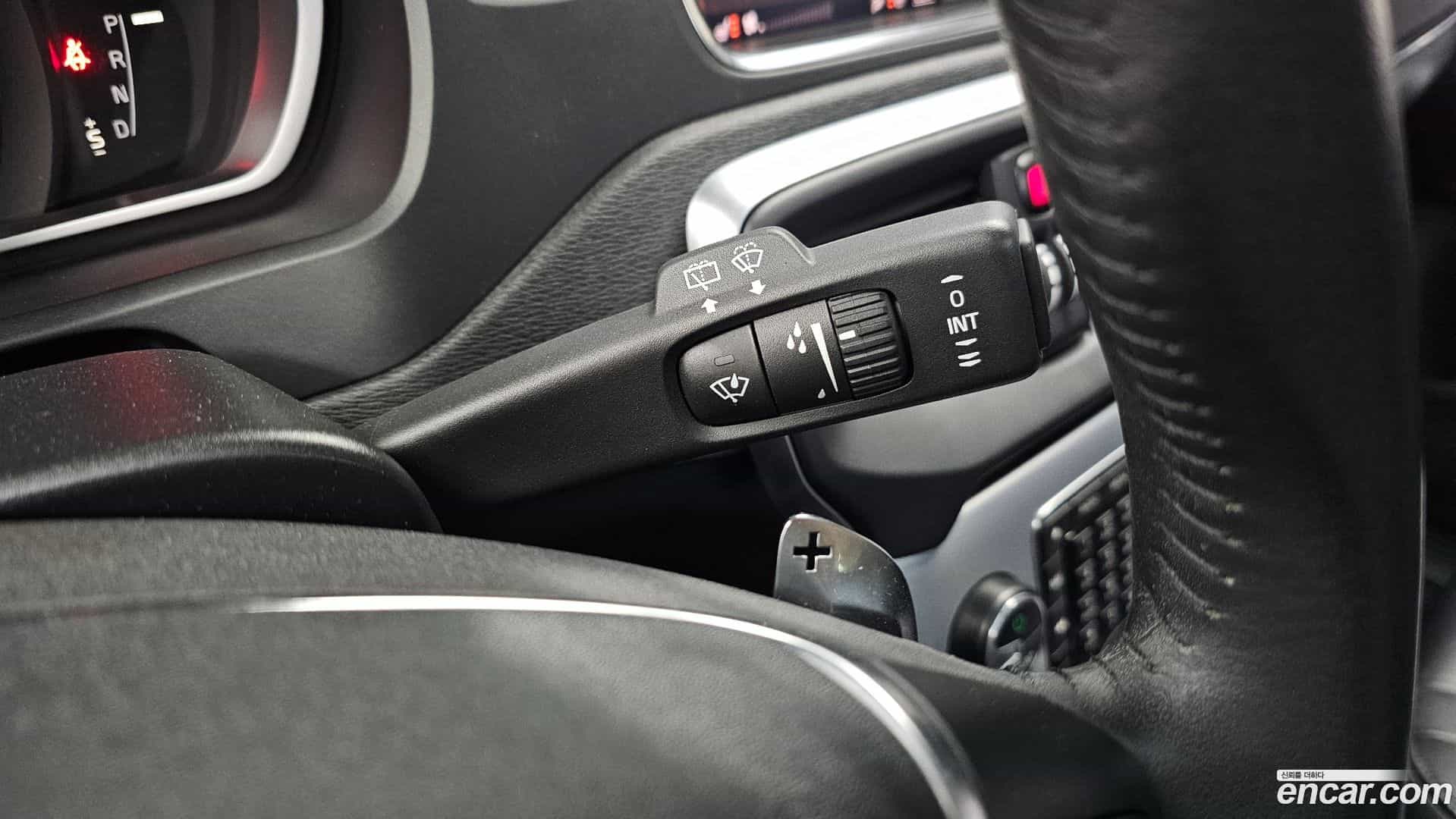 V40 Volvo 2018.4-OPTION-024