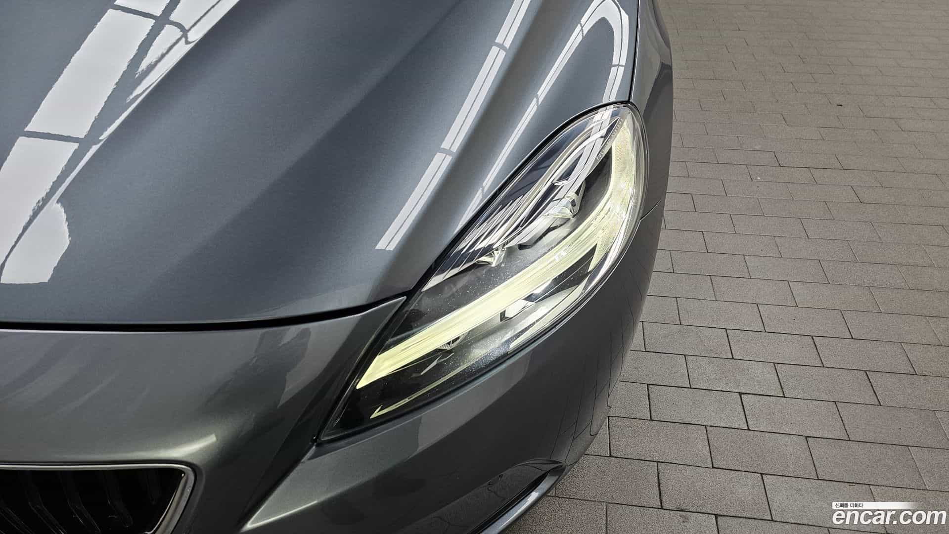 V40 Volvo 2018.4-OUTER-032