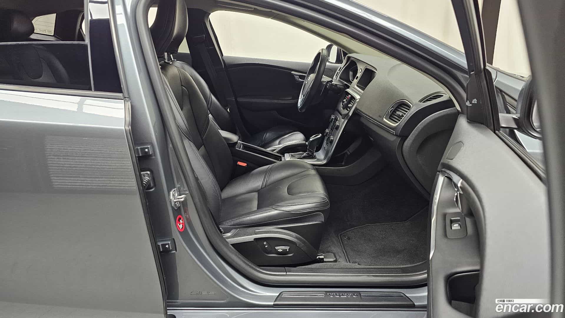 V40 Volvo 2018.4-INNER-036