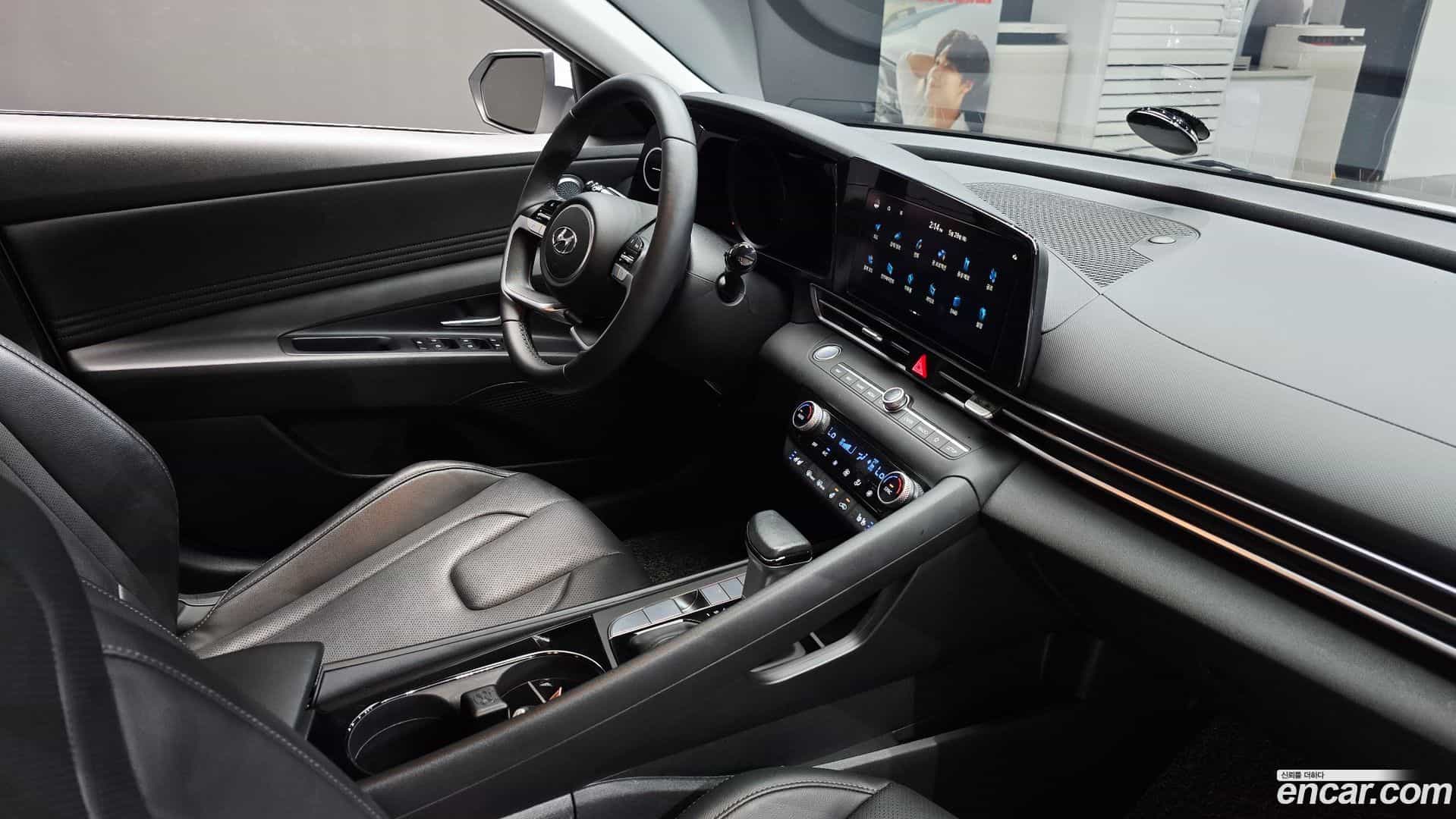 AVANTE Hyundai 2022.3-OPTION-024