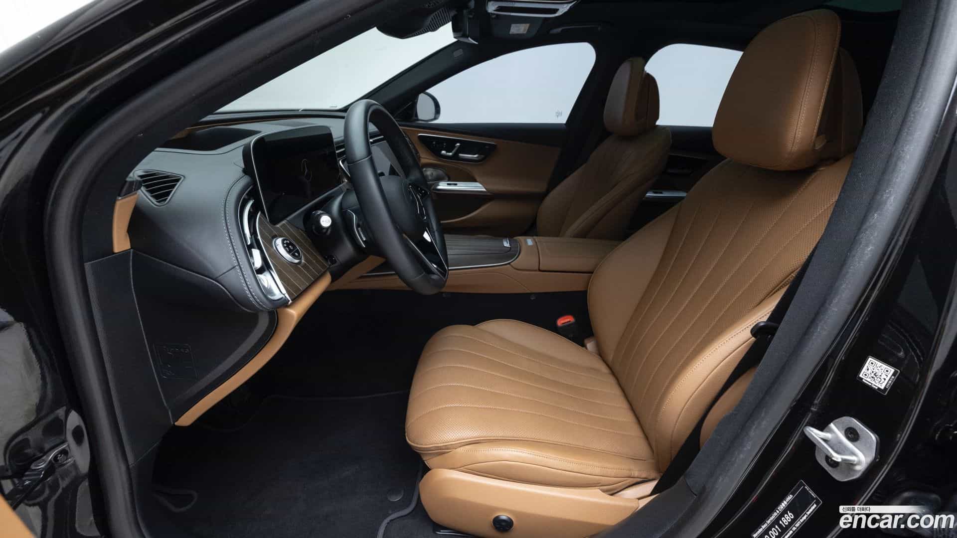 E-Class Mercedes-Benz 2024.4-INNER-010