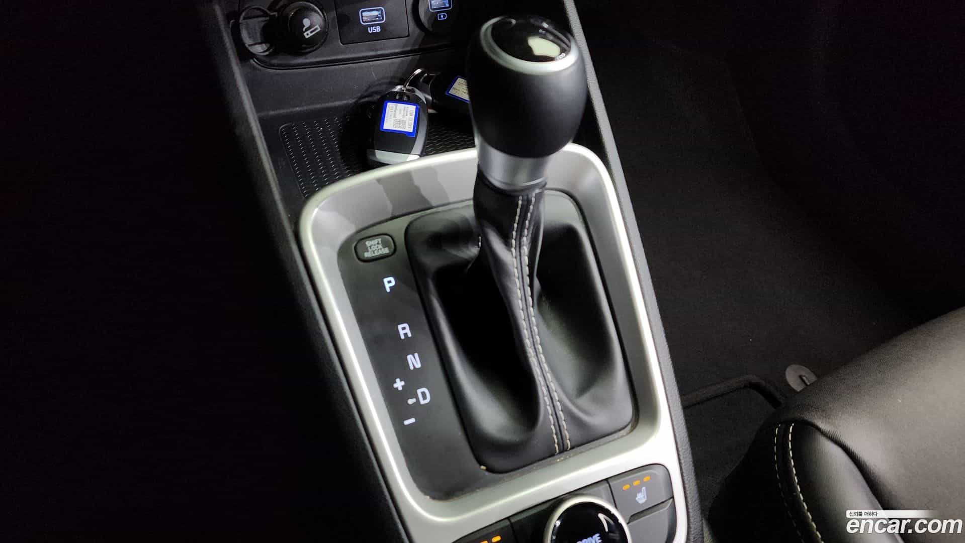 Venue Hyundai 2020.5-INNER-009