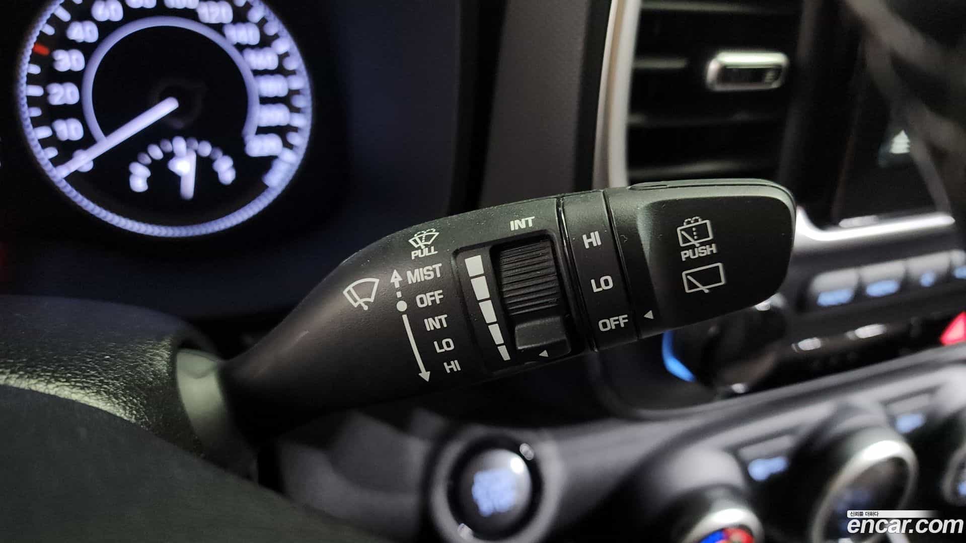 Venue Hyundai 2020.5-OPTION-042