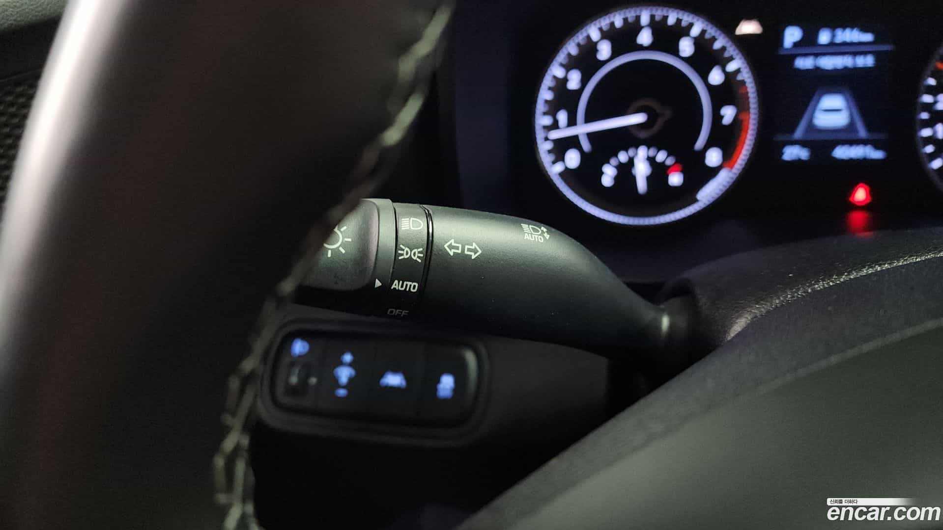 Venue Hyundai 2020.5-OPTION-044
