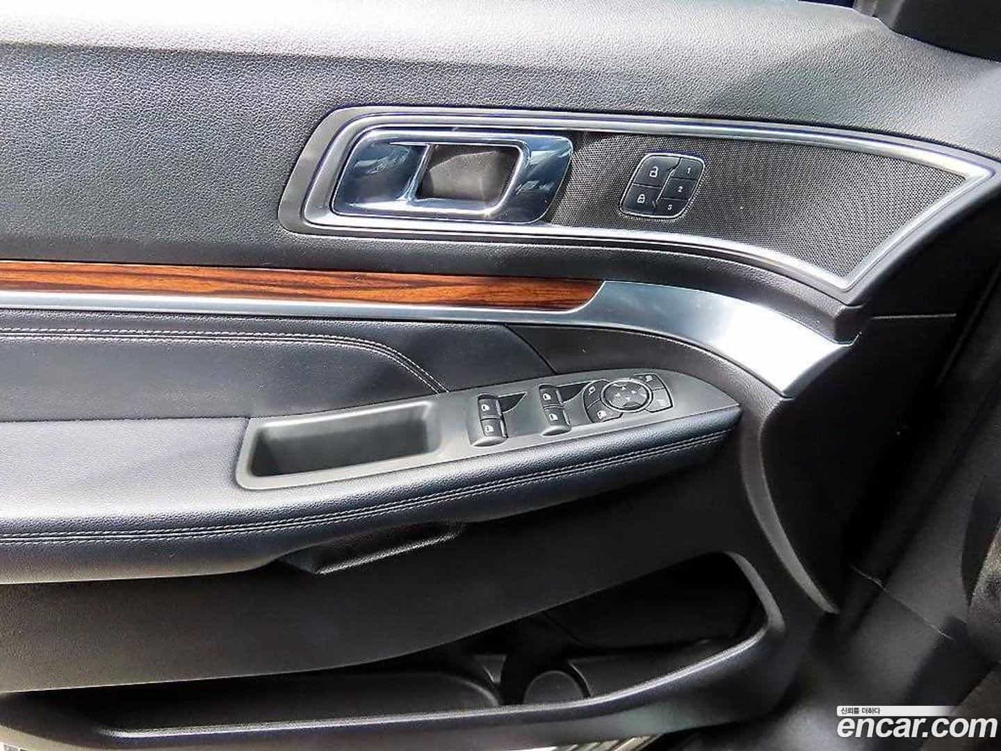 Explorer Ford 2017.10-OPTION-015