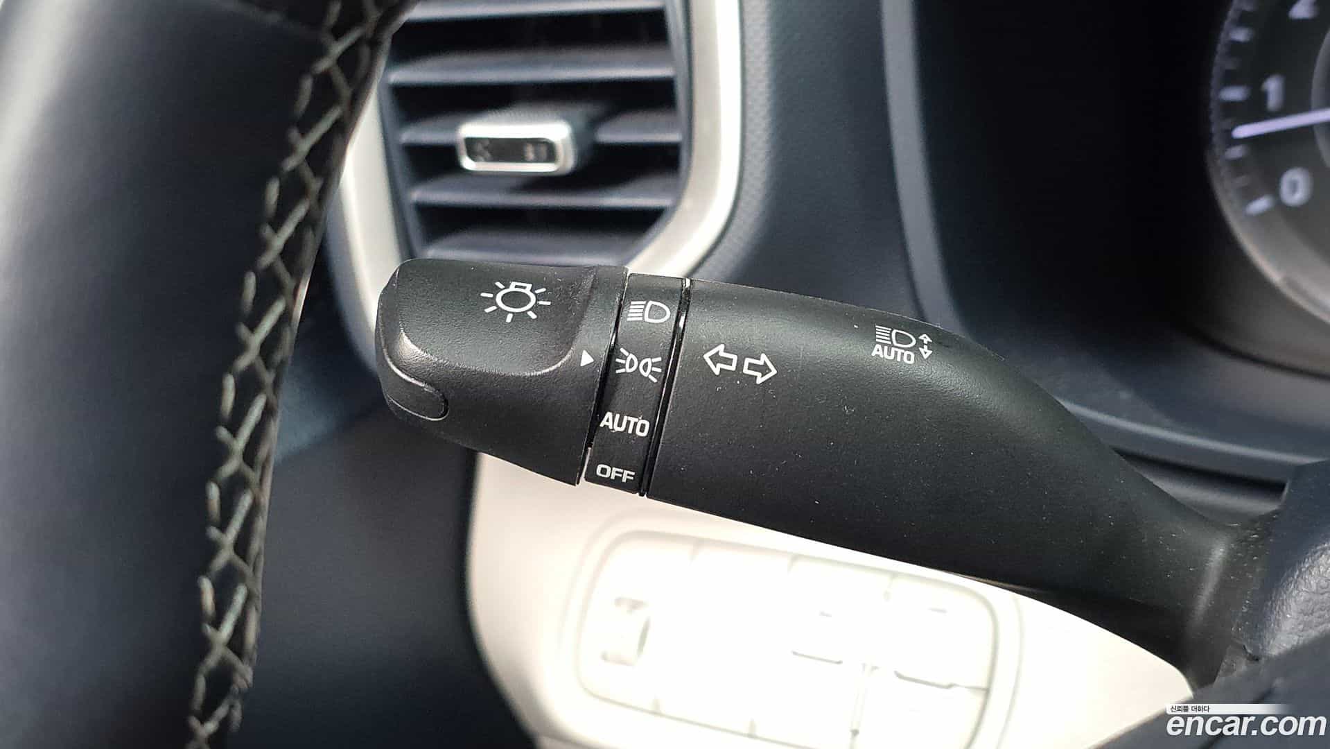 Venue Hyundai 2021.7-OPTION-022
