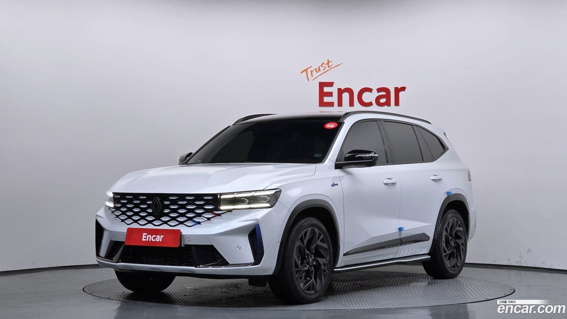 Main__Slider__Photo:Grand Koleos Renault Korea 2025.4-0