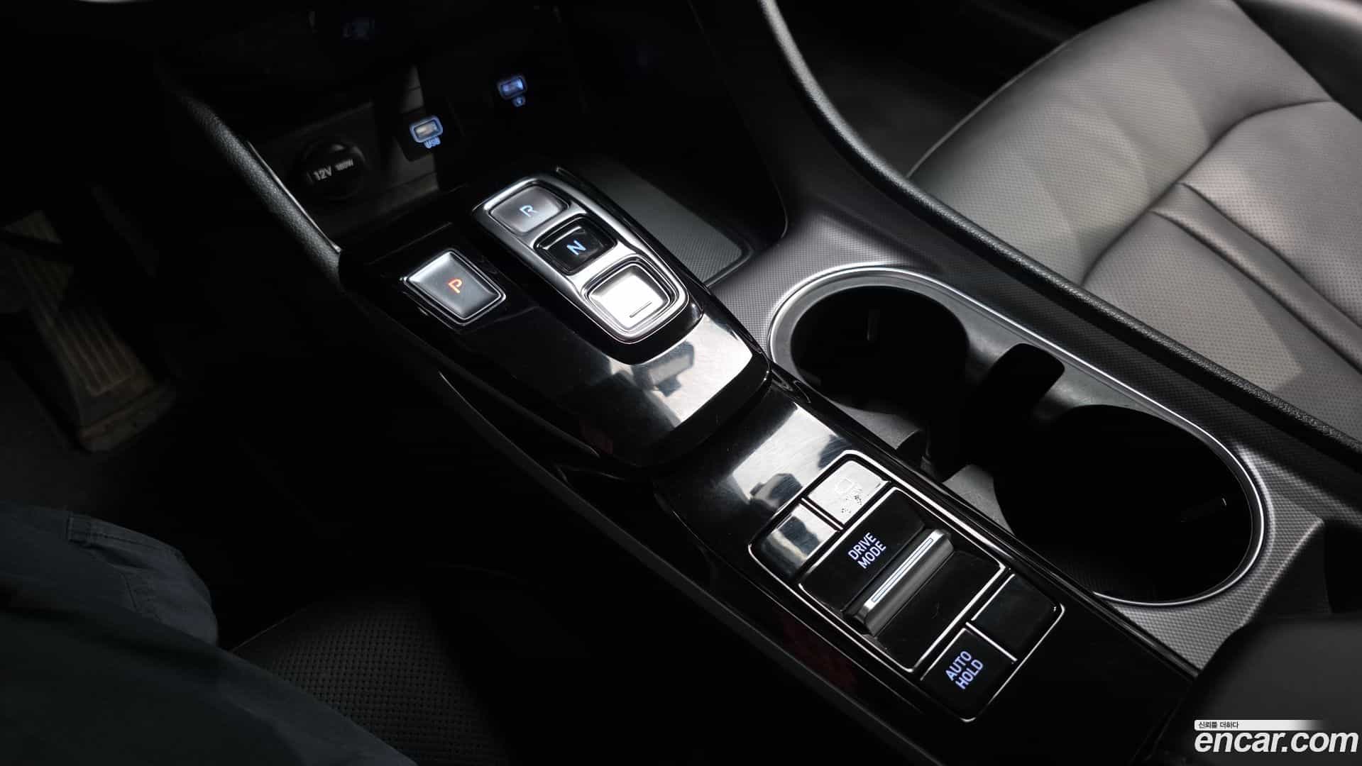Sonata Hyundai 2022.2-INNER-009