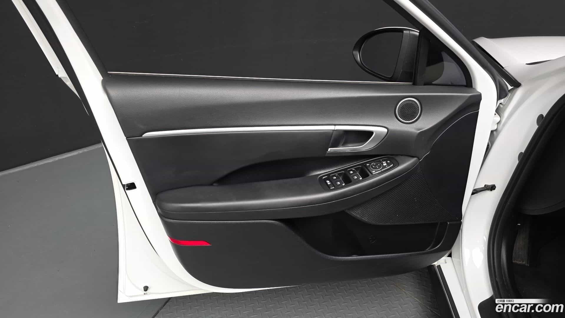 Sonata Hyundai 2022.2-INNER-034