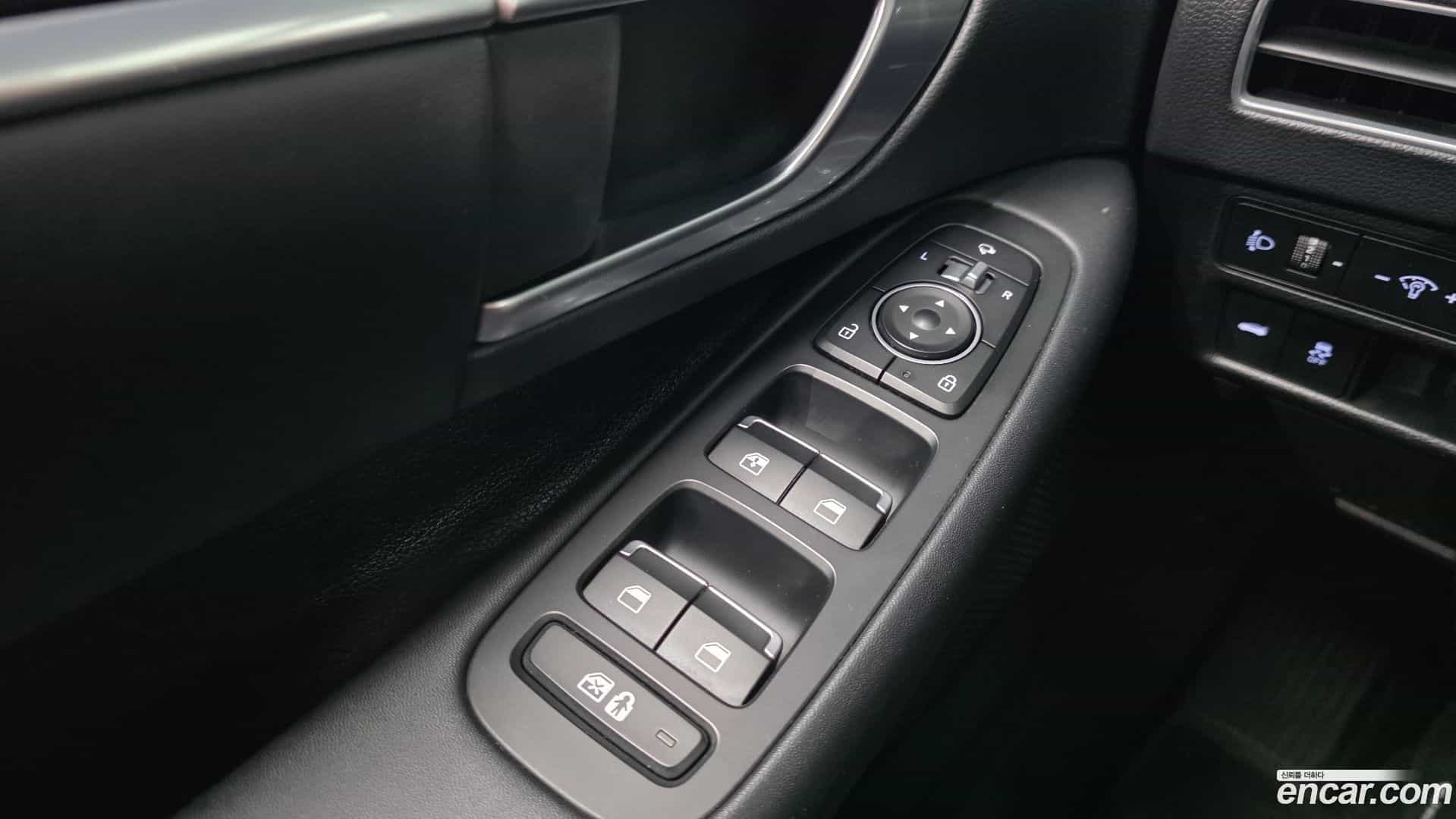 Sonata Hyundai 2020.6-OPTION-017