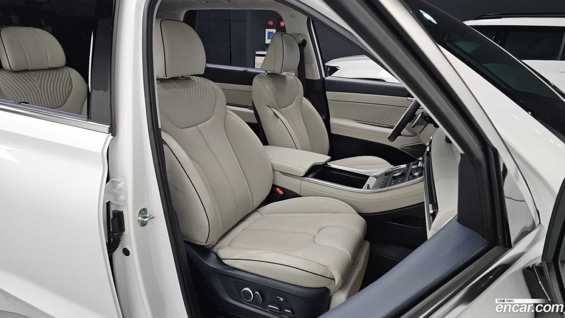 Palisade Hyundai 2023.0-INNER-010