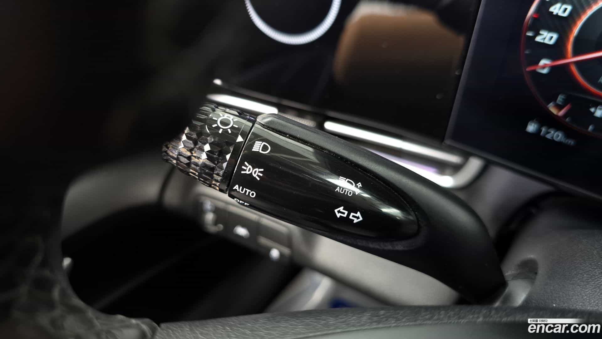 AVANTE Hyundai 2021.3-OPTION-041