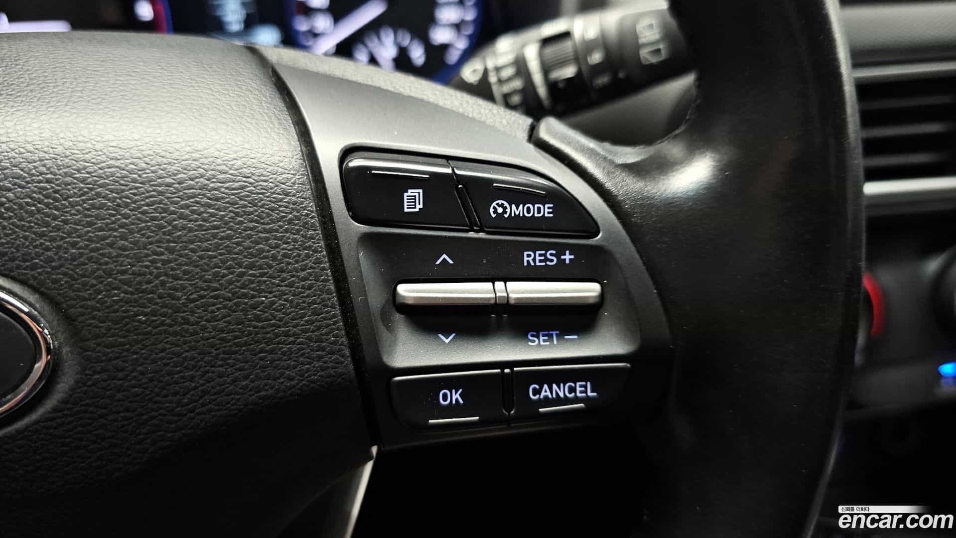 Kona Hyundai 2018.7-OPTION-022