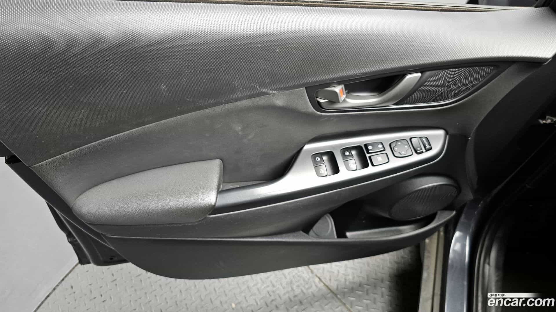 Kona Hyundai 2018.7-INNER-034