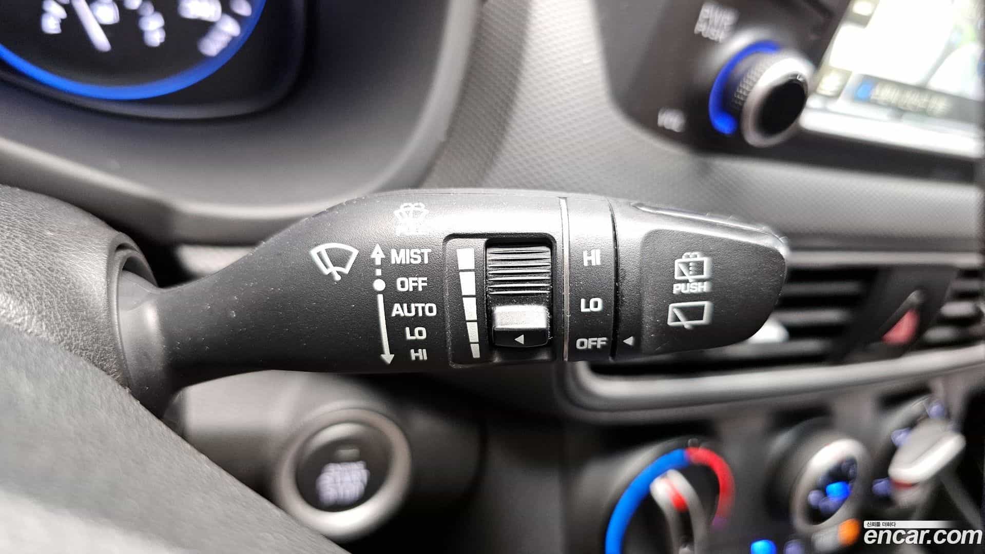 Kona Hyundai 2018.7-OPTION-047