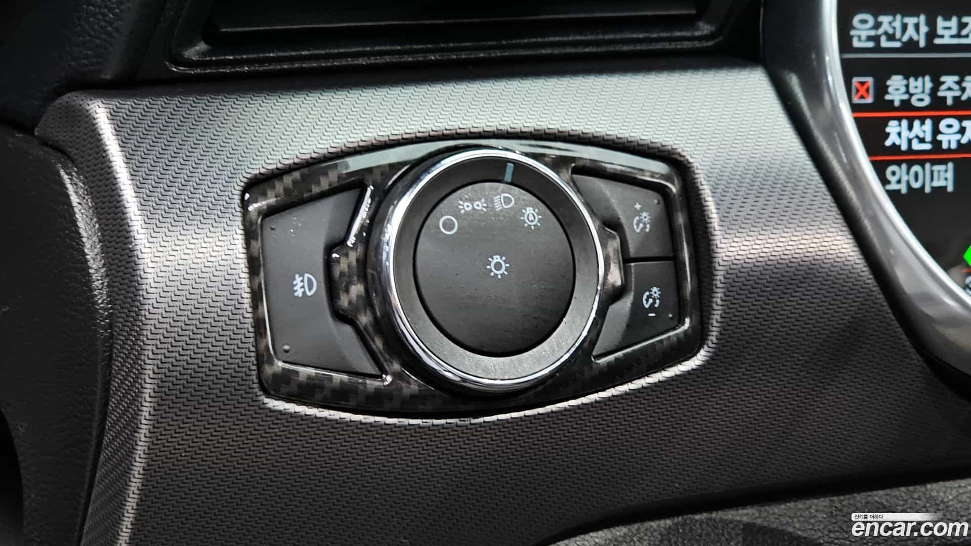 Mustang Ford 2020.8-OPTION-021