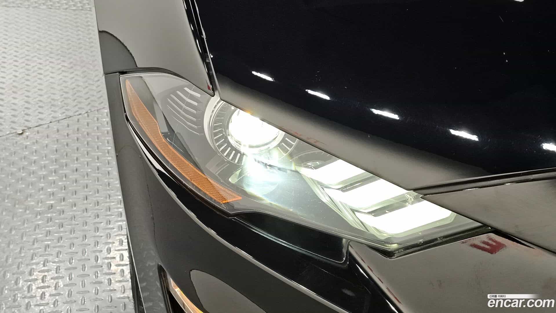 Mustang Ford 2020.8-OUTER-032
