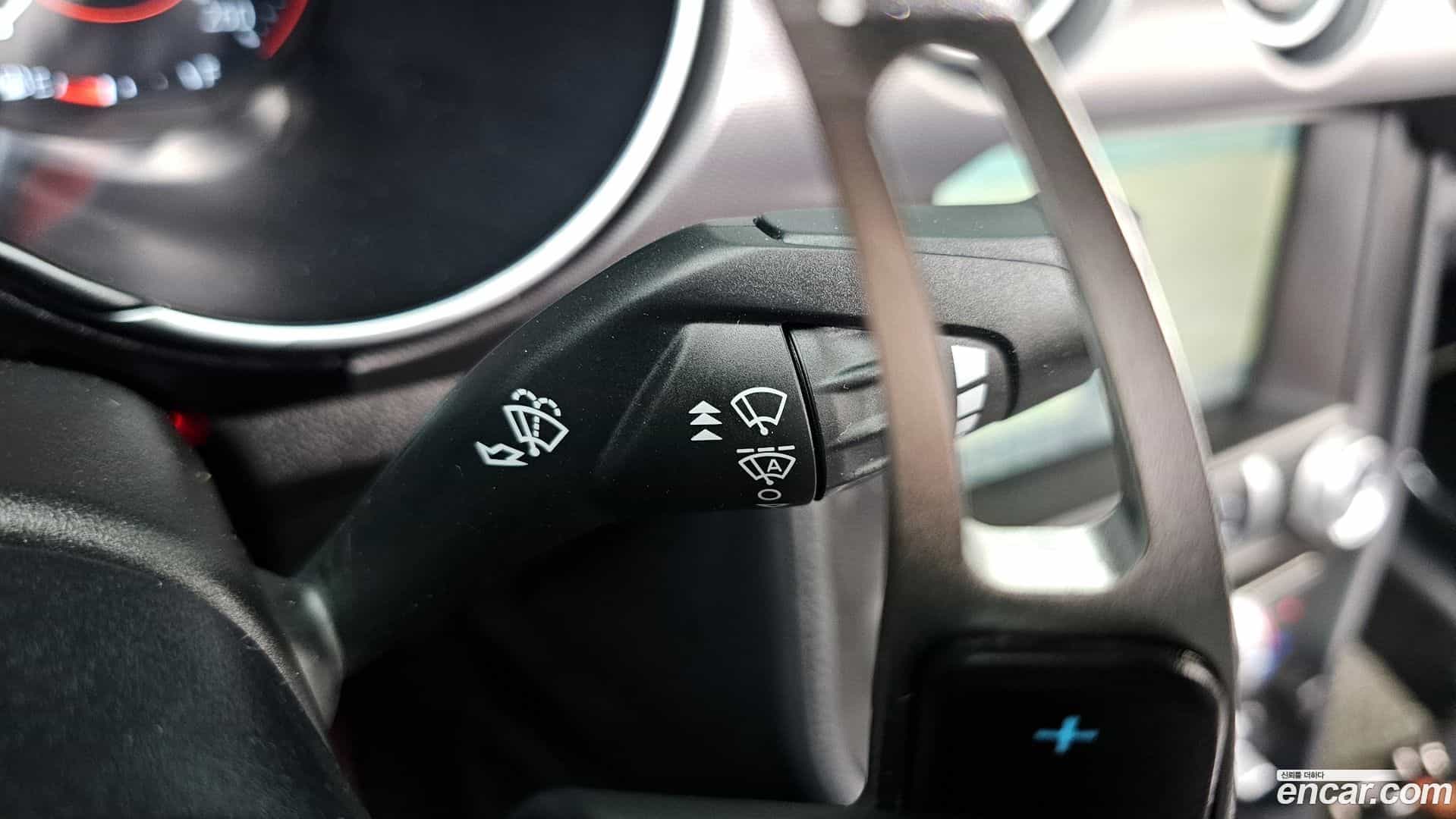 Mustang Ford 2020.8-OPTION-042
