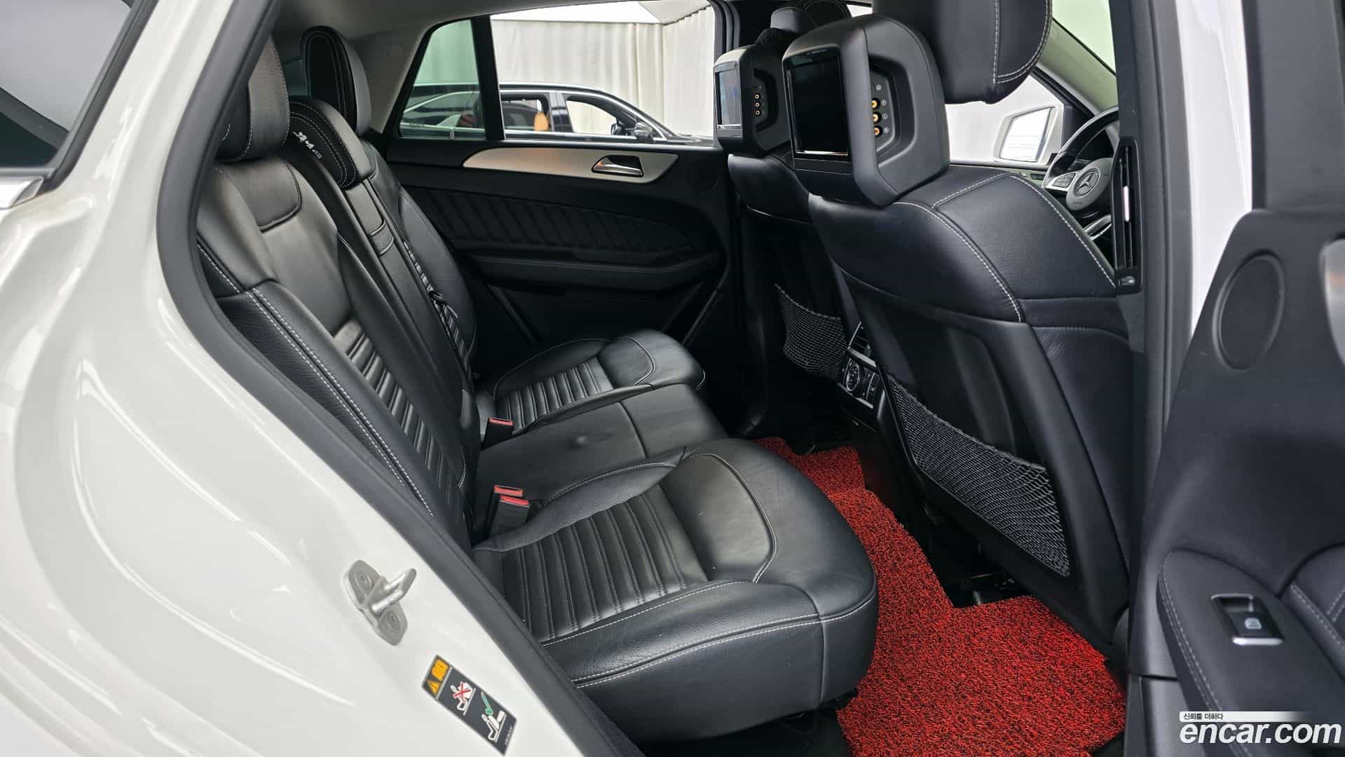 GLE-Class Mercedes-Benz 2017.3-OPTION-015