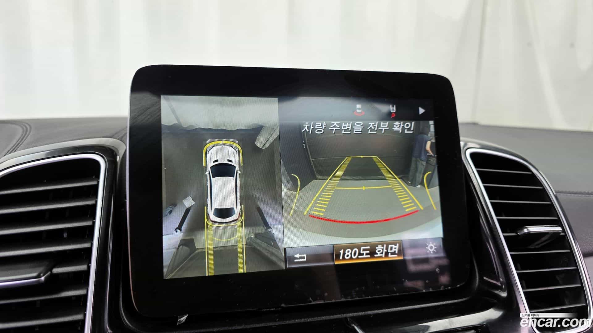 GLE-Class Mercedes-Benz 2017.3-OPTION-018