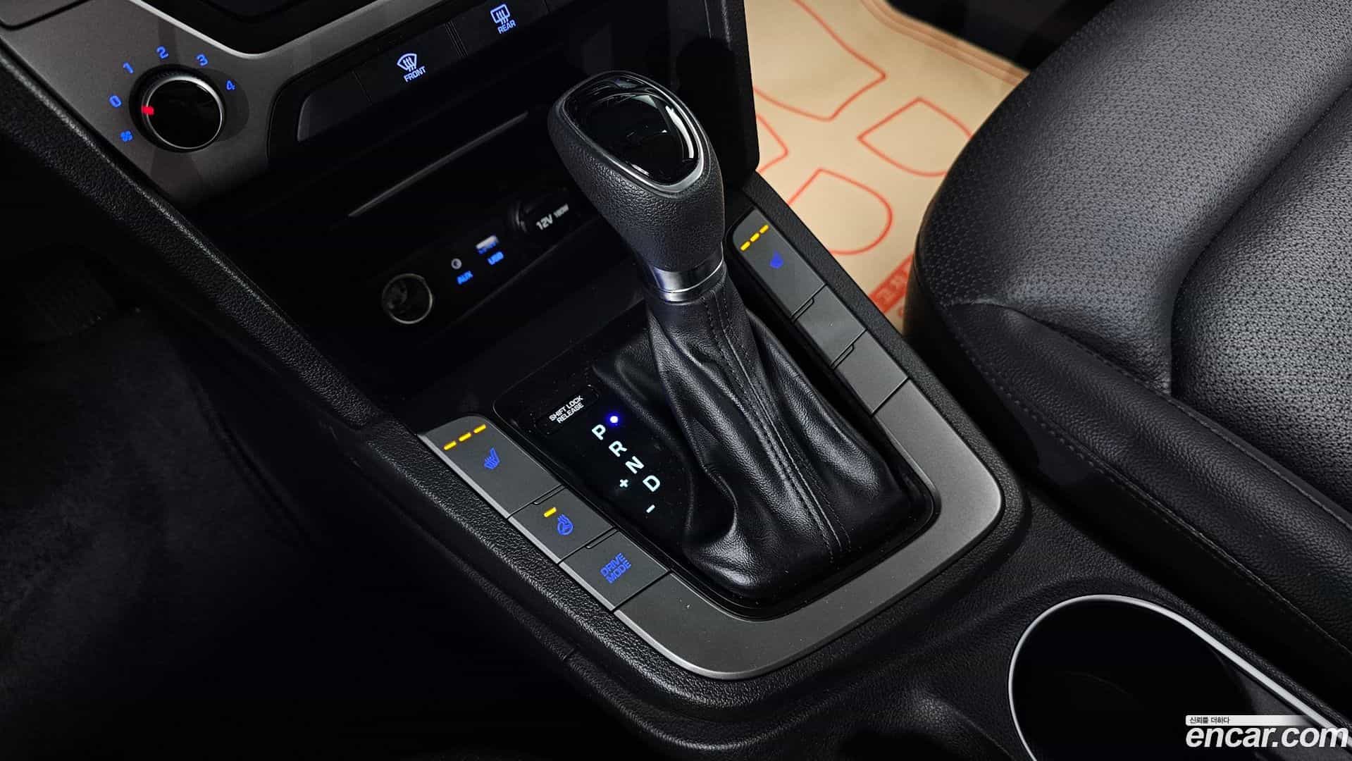AVANTE Hyundai 2018.5-INNER-009