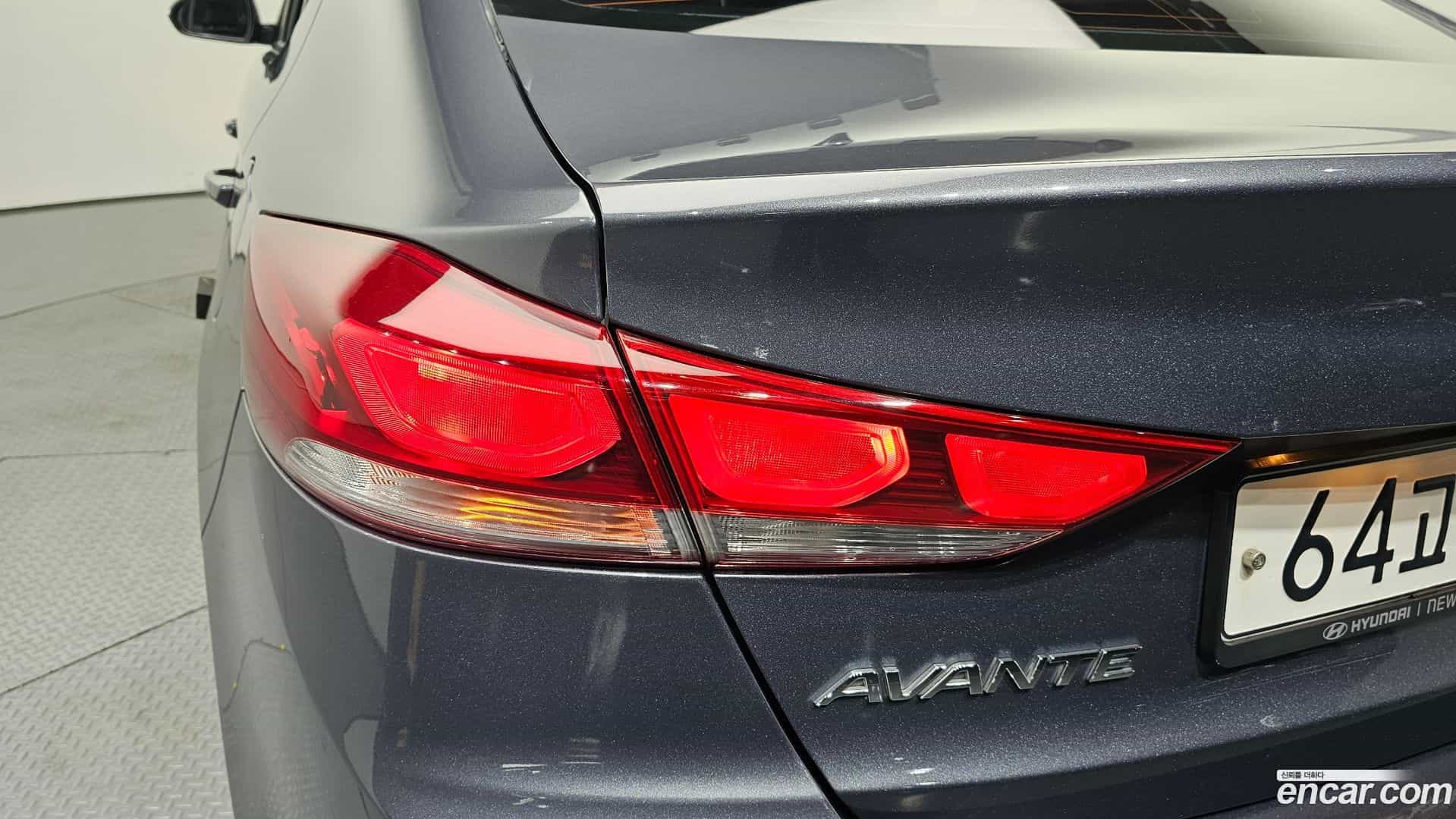 AVANTE Hyundai 2018.5-OUTER-033