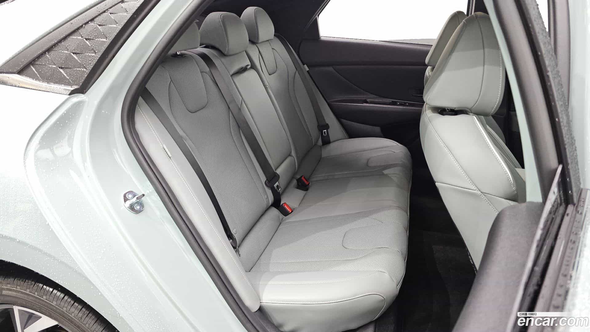 AVANTE Hyundai 2025.9-OPTION-016