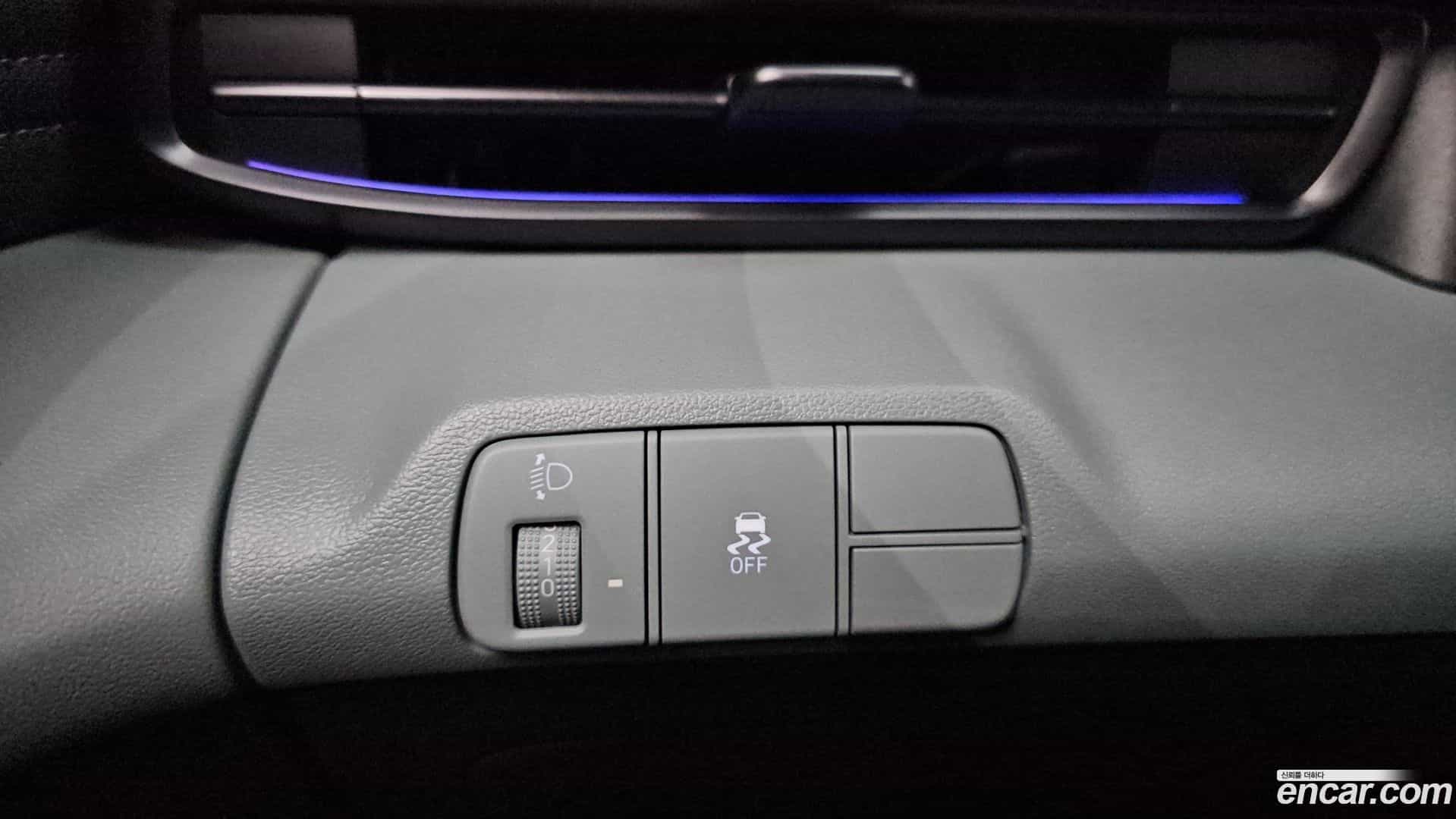 AVANTE Hyundai 2025.9-OPTION-023