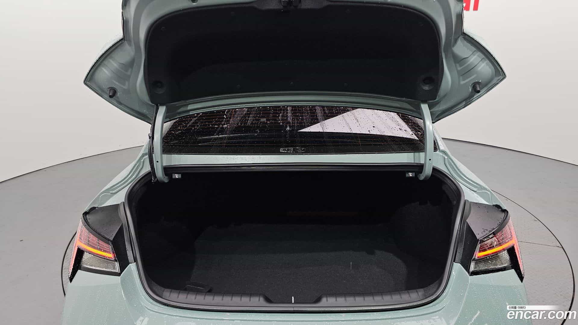 AVANTE Hyundai 2025.9-OPTION-024