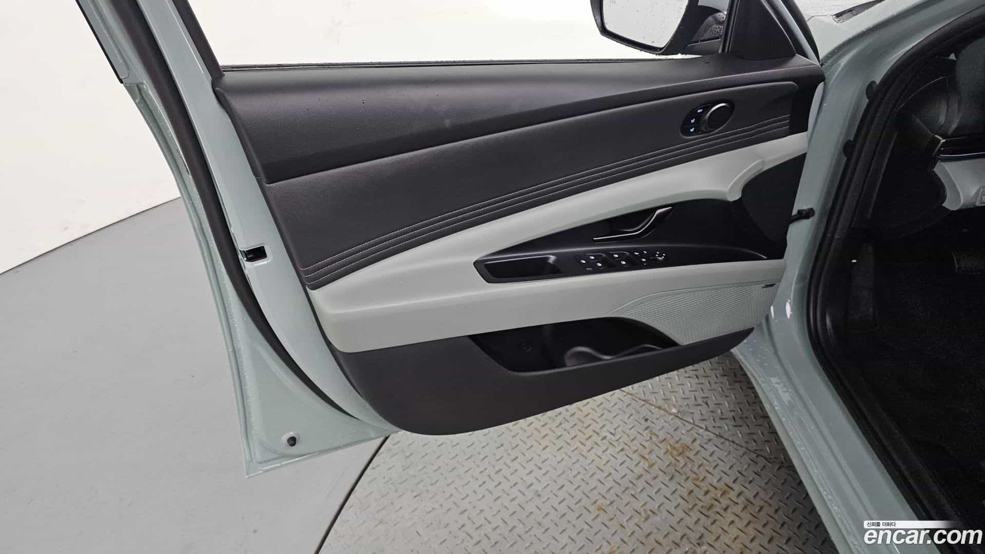 AVANTE Hyundai 2025.9-INNER-034