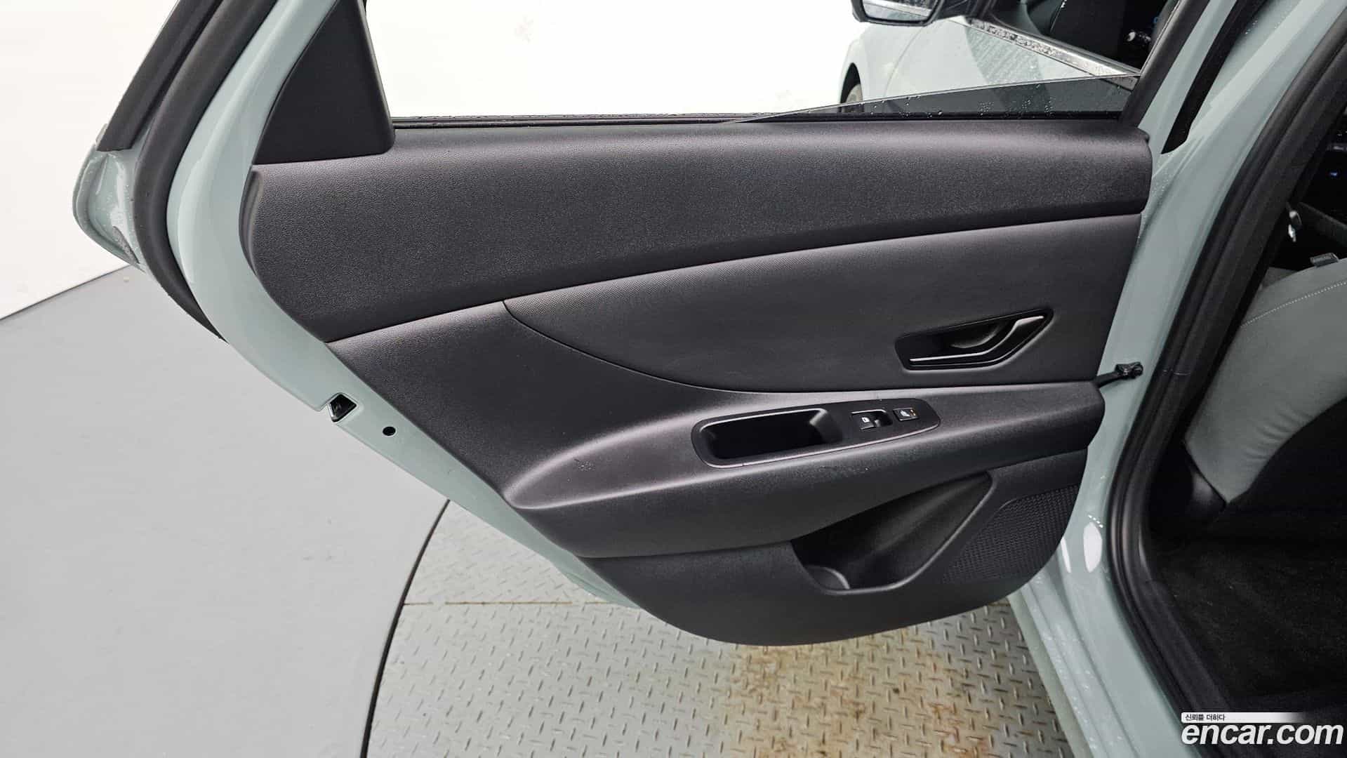 AVANTE Hyundai 2025.9-INNER-035