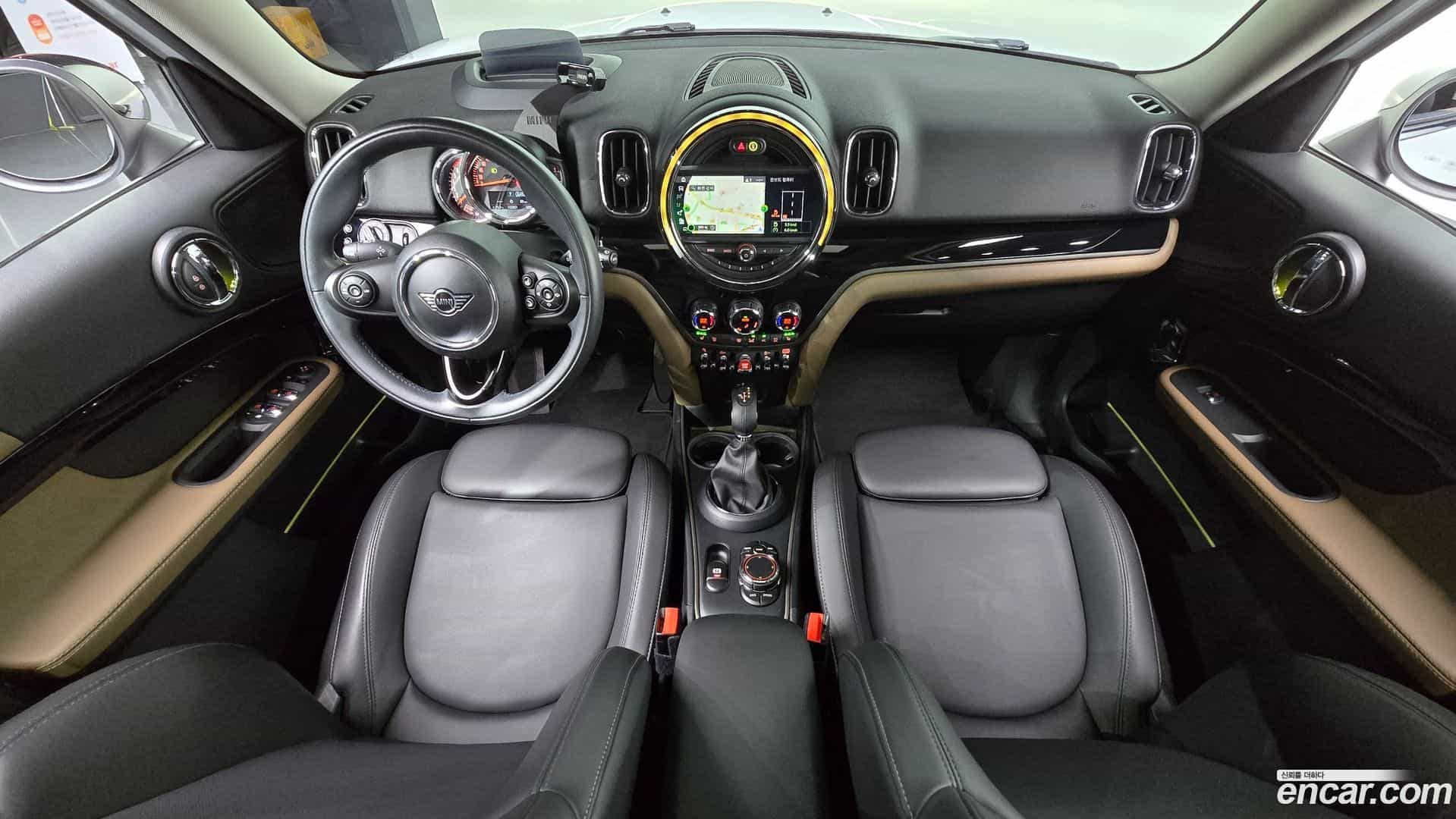 Countryman Mini 2019.7-INNER-007