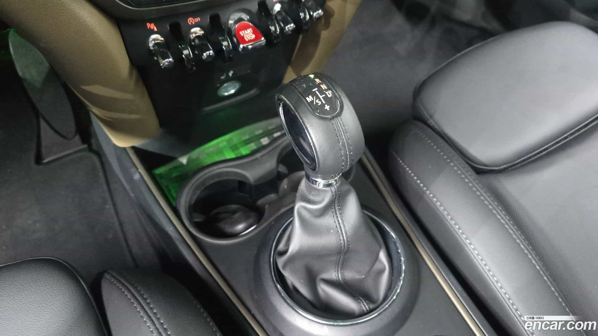 Countryman Mini 2019.7-INNER-009