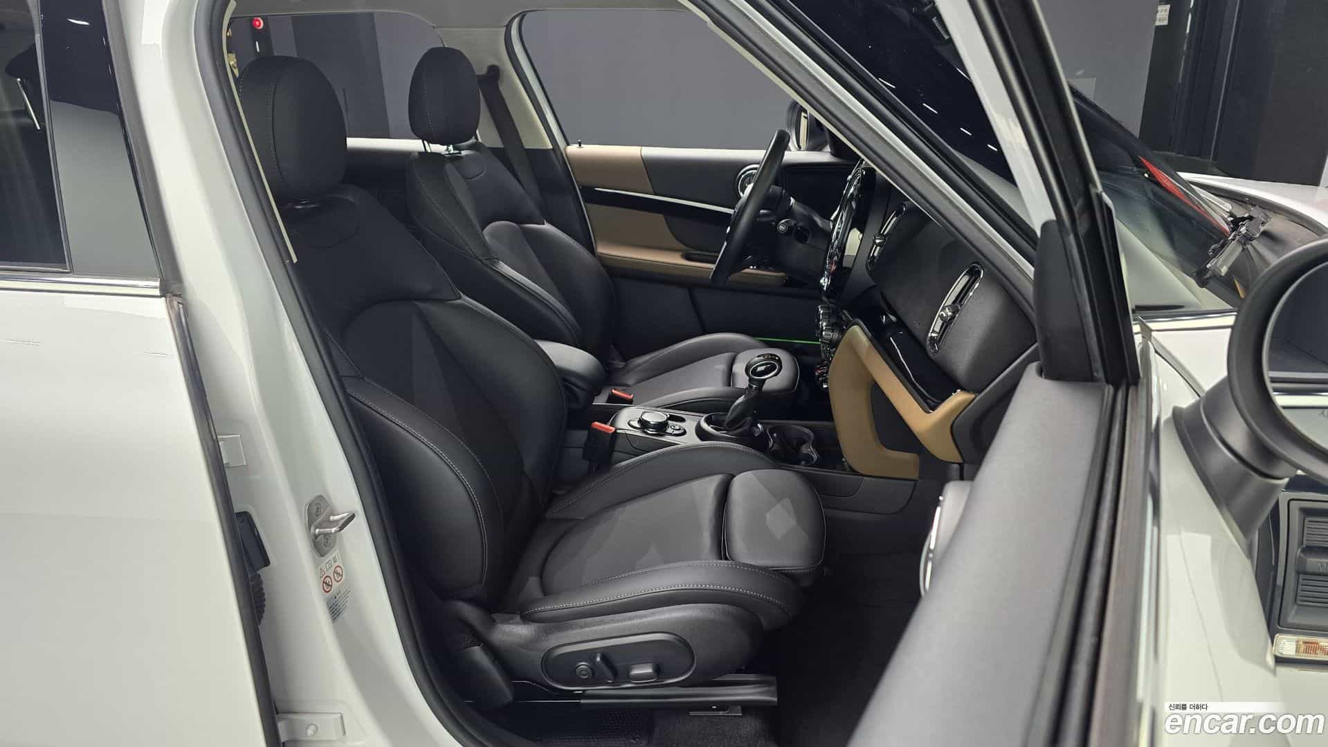 Countryman Mini 2019.7-INNER-010