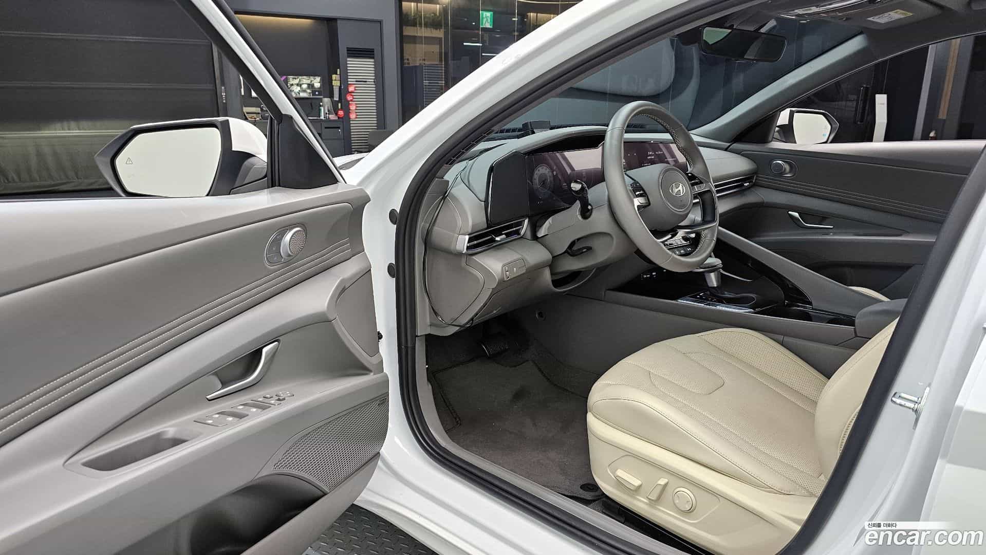AVANTE Hyundai 2025.8-INNER-010