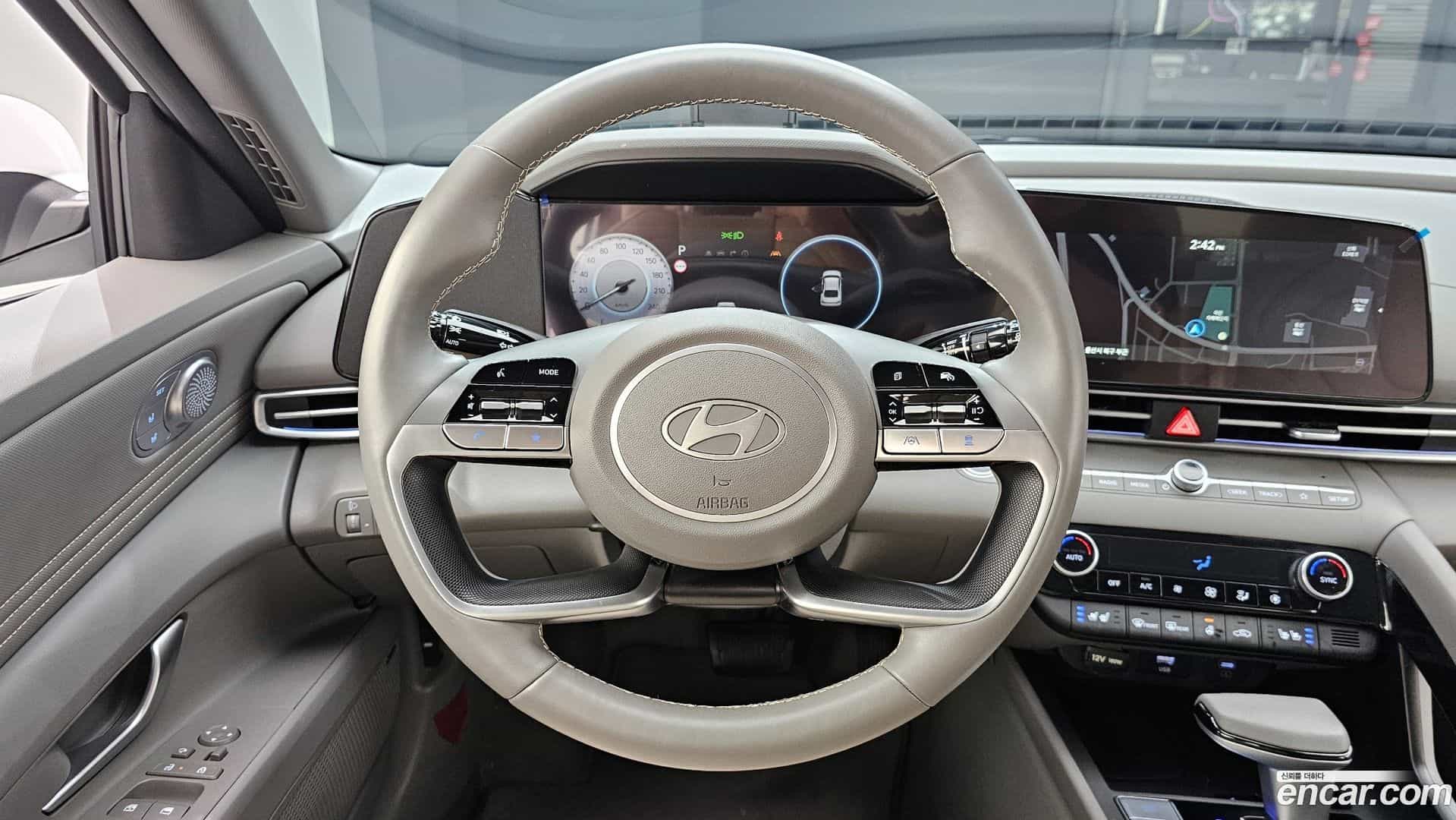 AVANTE Hyundai 2025.8-OPTION-017