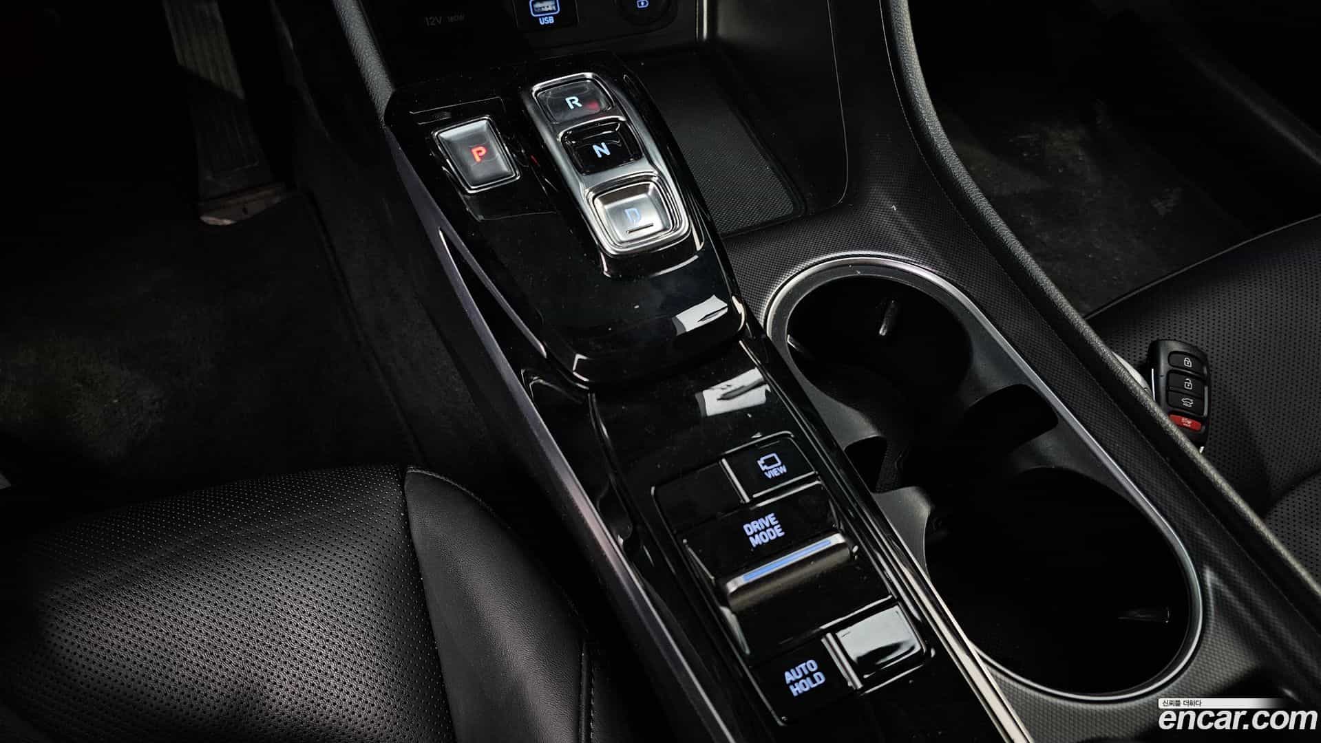 Sonata Hyundai 2022.1-INNER-009