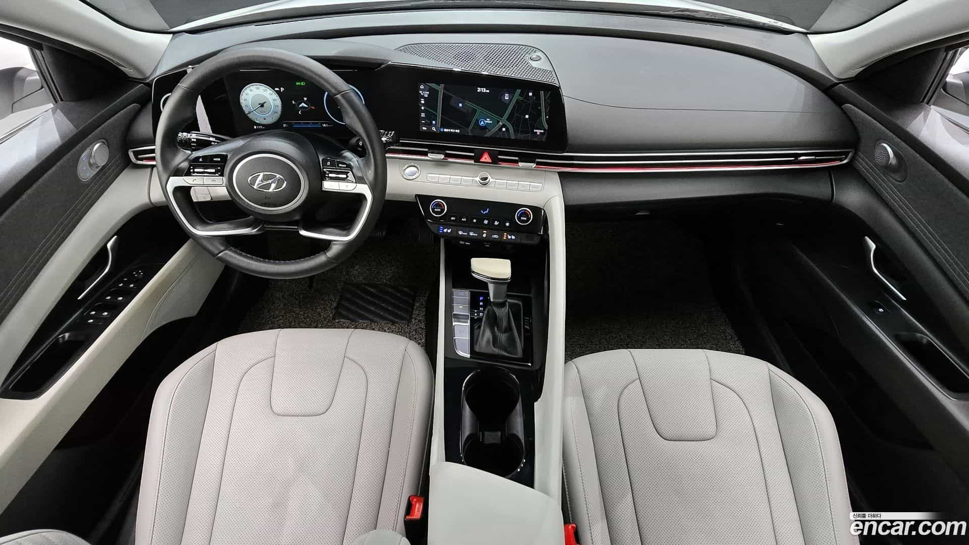 AVANTE Hyundai 2021.10-INNER-007