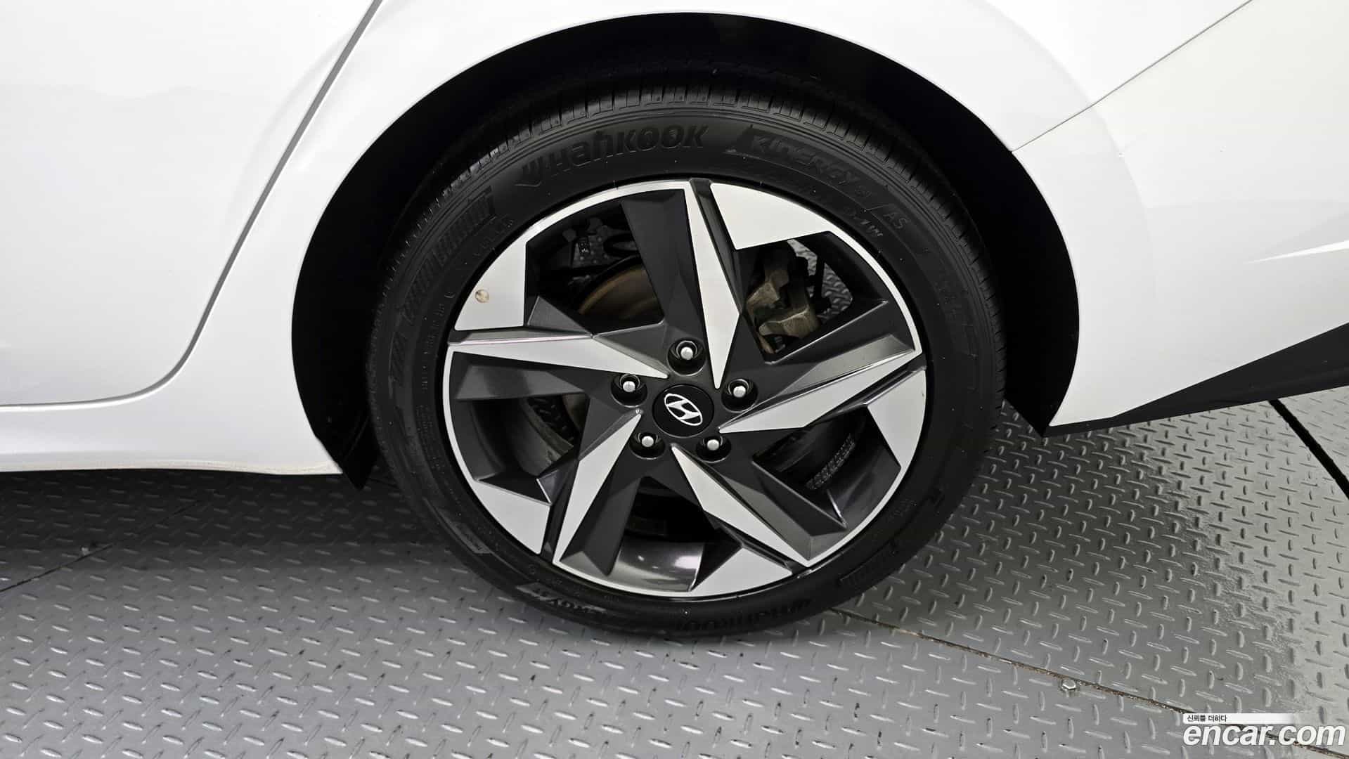 AVANTE Hyundai 2021.10-OUTER-031
